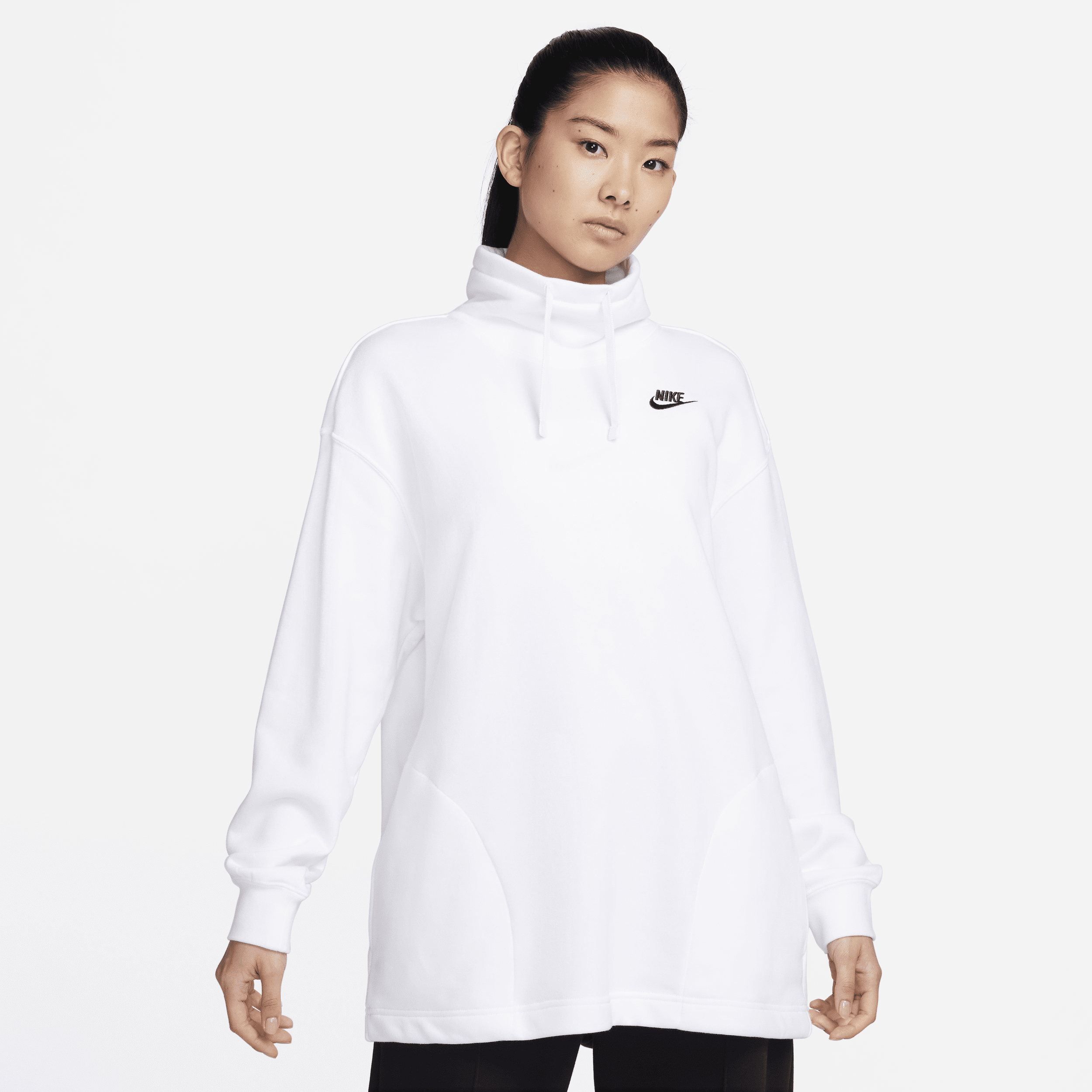 【ナイキ(NIKE)公式ストア】ナイキ スポーツウェア クラブ フリース ウィメンズ オーバーサイズド モックネック スウェットシャツ FB8665-100 ホワイト 【ナイキ(NIKE)公式ストア】ナイキ スポーツウェア クラブ フリース ウィメンズ オーバーサイズド モックネック スウェットシャツ FB8665-100 ホワイト