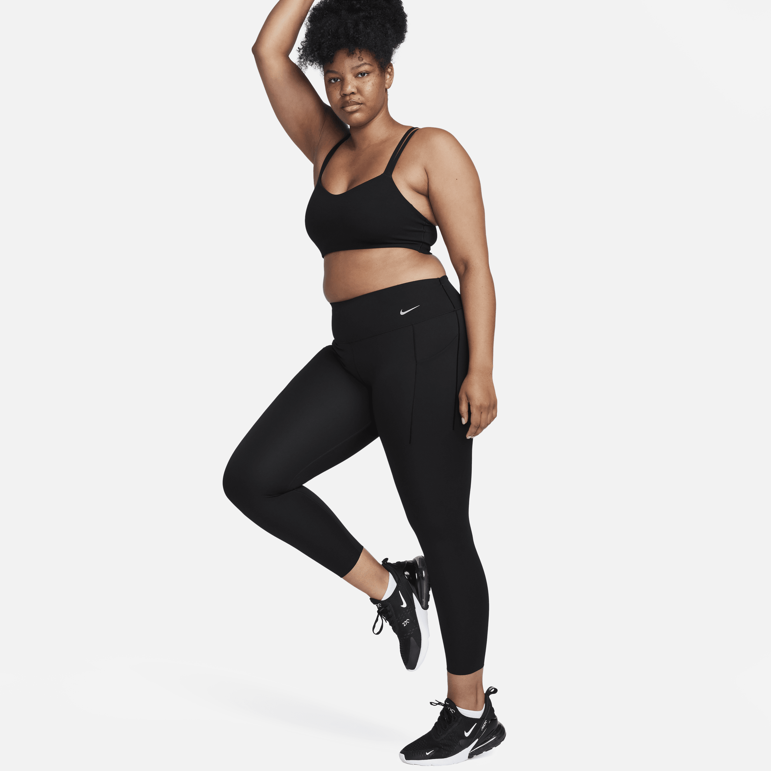 Nike Universa-7/8-leggings med medium støtte, mellemhøj talje og lommer til kvinder - sort