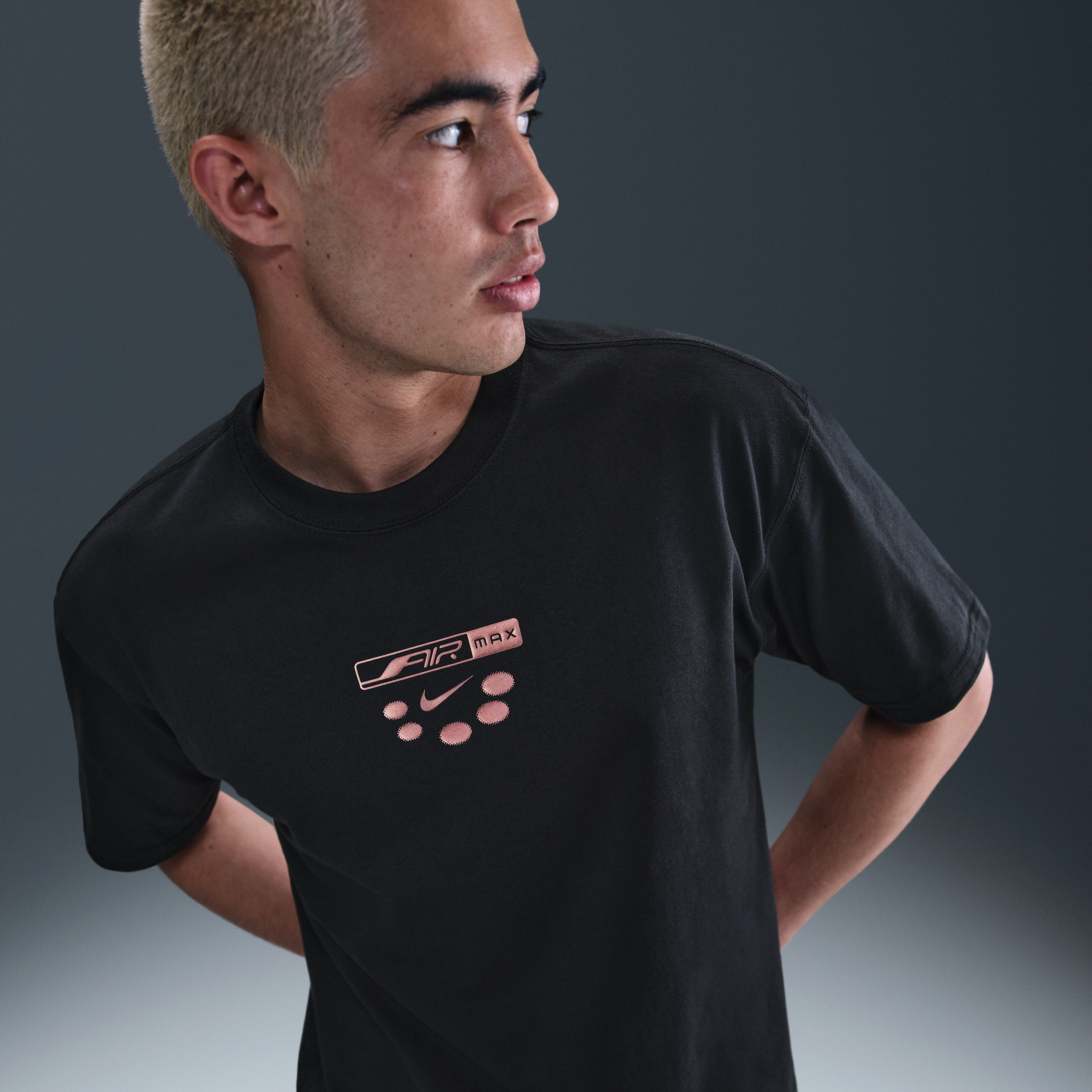 【ナイキ(NIKE)公式ストア】ナイキ スポーツウェア マックス90 Tシャツ HJ0600-010 ブラック 【ナイキ(NIKE)公式ストア】ナイキ スポーツウェア マックス90 Tシャツ HJ0600-010 ブラック