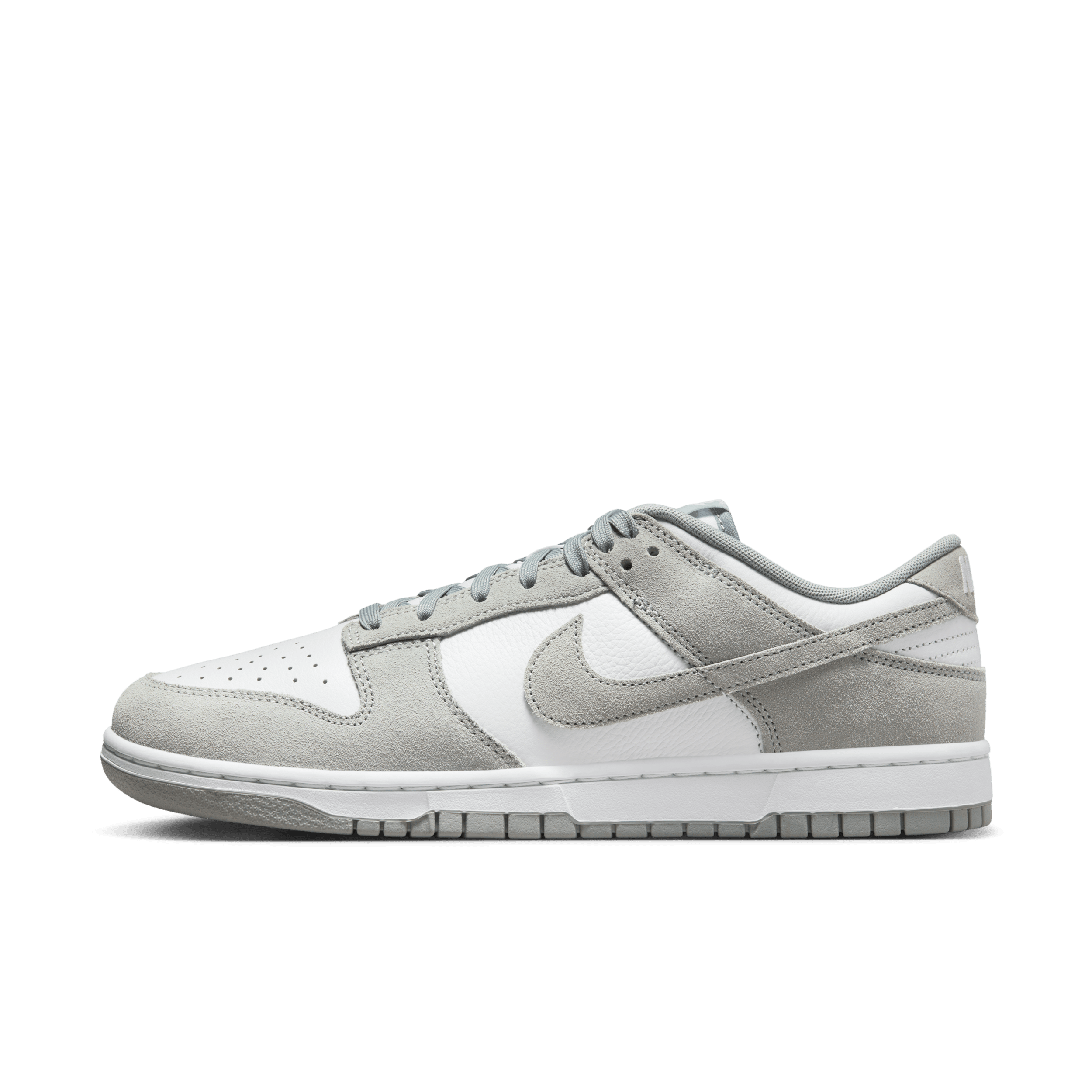 【ナイキ(NIKE)公式ストア】ナイキ ダンク LOW レトロ SE レザー/スエード メンズシューズ FQ8249-101 ホワイト 【ナイキ(NIKE)公式ストア】ナイキ ダンク LOW レトロ SE レザー/スエード メンズシューズ FQ8249-101 ホワイト