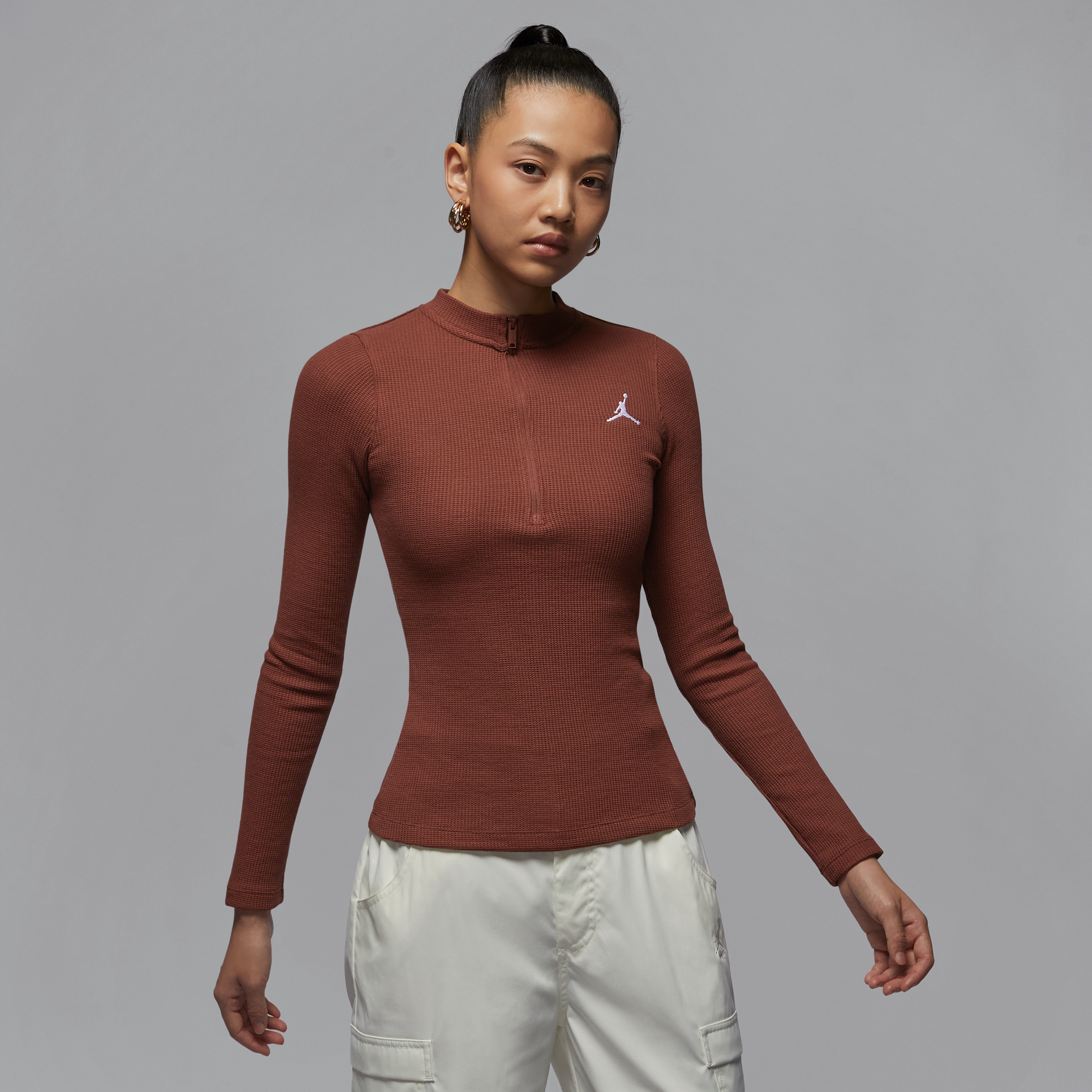 【ナイキ(NIKE)公式ストア】ジョーダン ウィメンズ ロングスリーブ 1/2ジップ ニット トップ HF9469-231 ブラウン 【ナイキ(NIKE)公式ストア】ジョーダン ウィメンズ ロングスリーブ 1/2ジップ ニット トップ HF9469-231 ブラウン