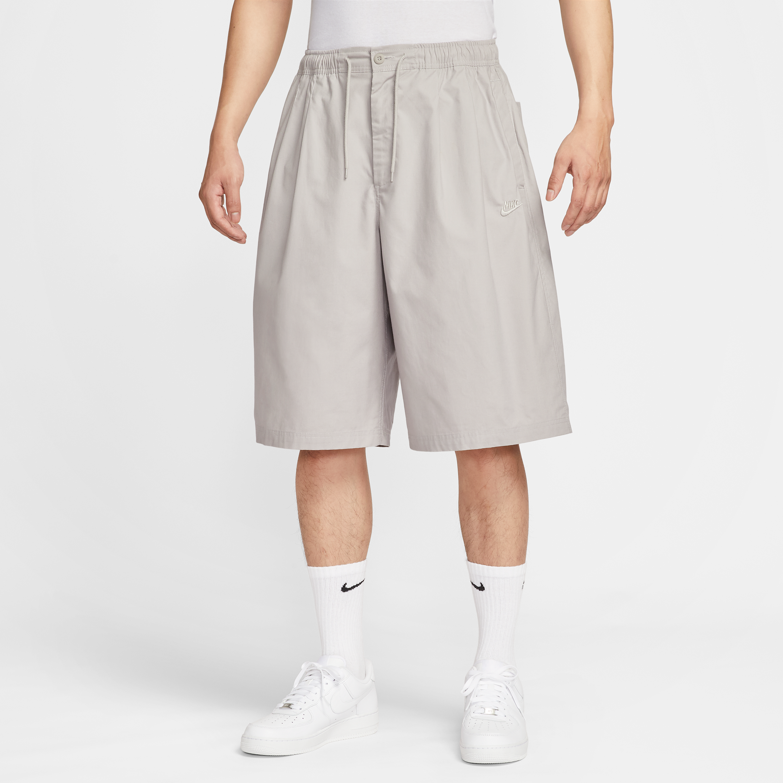 【ナイキ(NIKE)公式ストア】ナイキ クラブ メンズ ショートパンツ HJ2541-009 グレー 【ナイキ(NIKE)公式ストア】ナイキ クラブ メンズ ショートパンツ HJ2541-009 グレー
