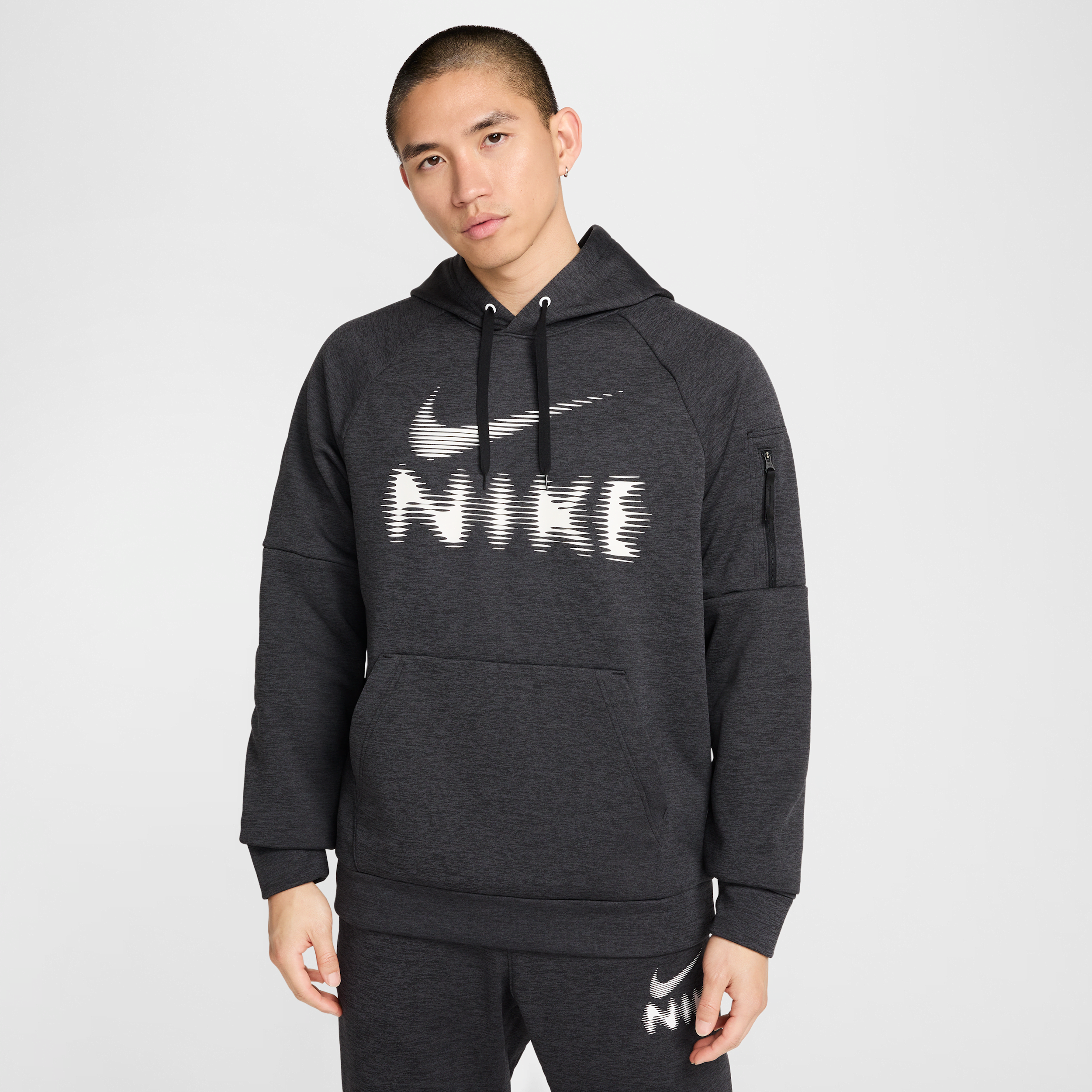 【ナイキ(NIKE)公式ストア】ナイキ メンズ Therma-FIT プルオーバー フィットネスパーカー HJ3002-010 ブラック 【ナイキ(NIKE)公式ストア】ナイキ メンズ Therma-FIT プルオーバー フィットネスパーカー HJ3002-010 ブラック