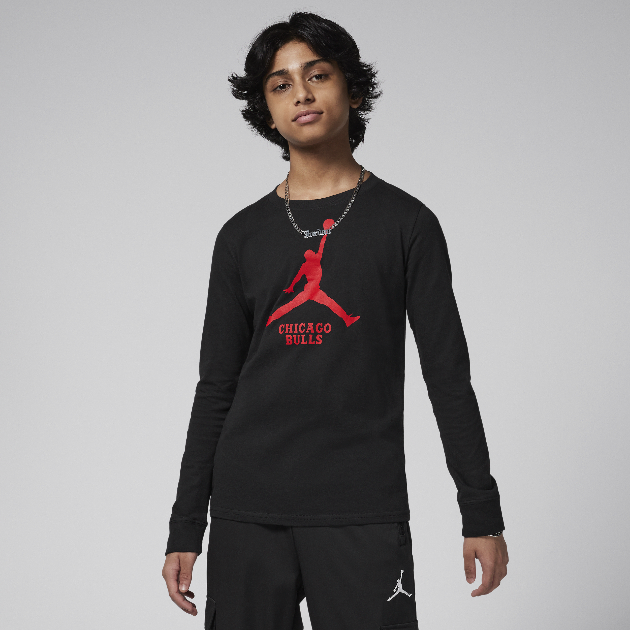 Nike Chicago Bulls Essential Jordan NBA-shirt met lange mouwen voor jongens - Zwart