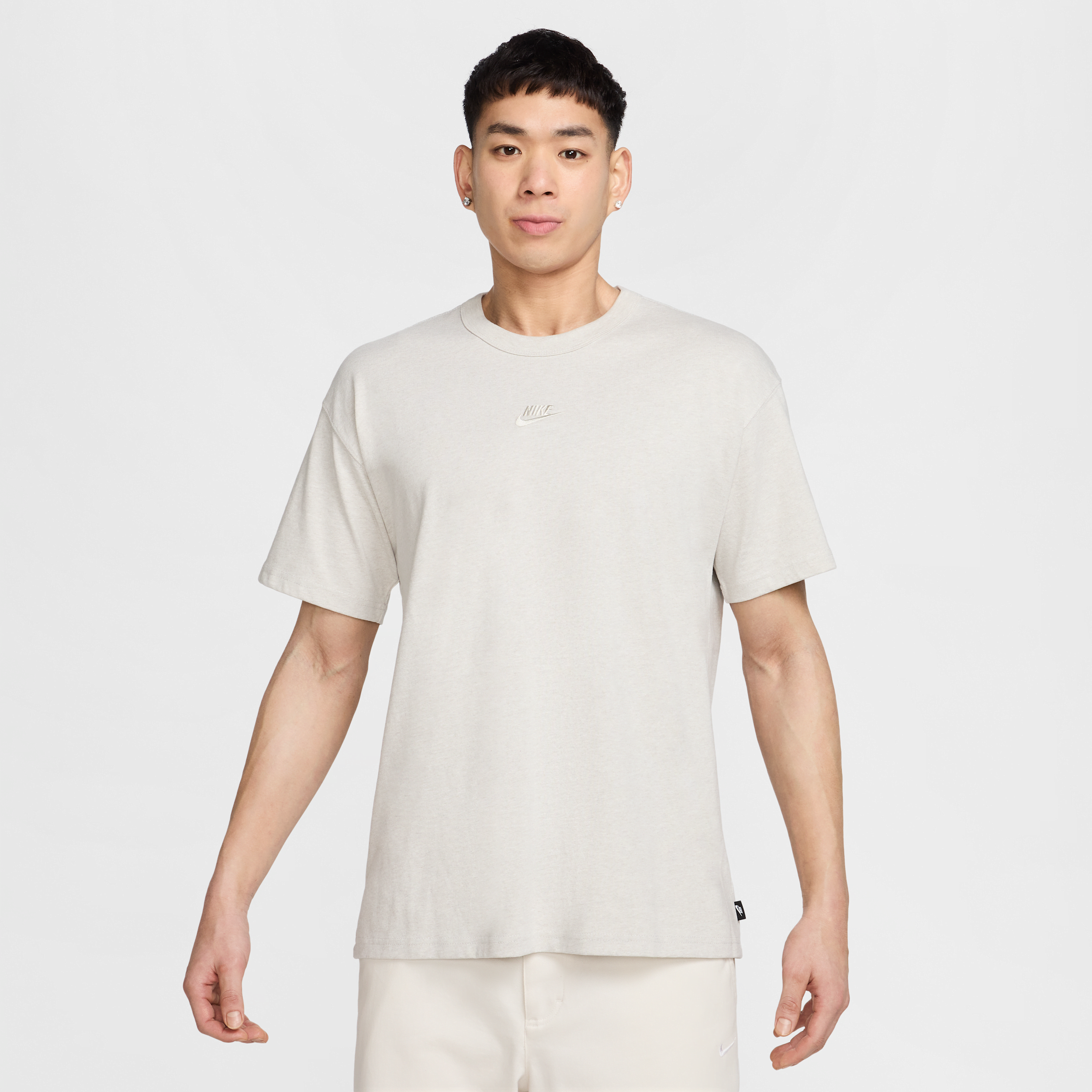 【ナイキ(NIKE)公式ストア】ナイキ スポーツウェア プレミアム エッセンシャル メンズ Tシャツ DO7393-074 グレー 【ナイキ(NIKE)公式ストア】ナイキ スポーツウェア プレミアム エッセンシャル メンズ Tシャツ DO7393-074 グレー