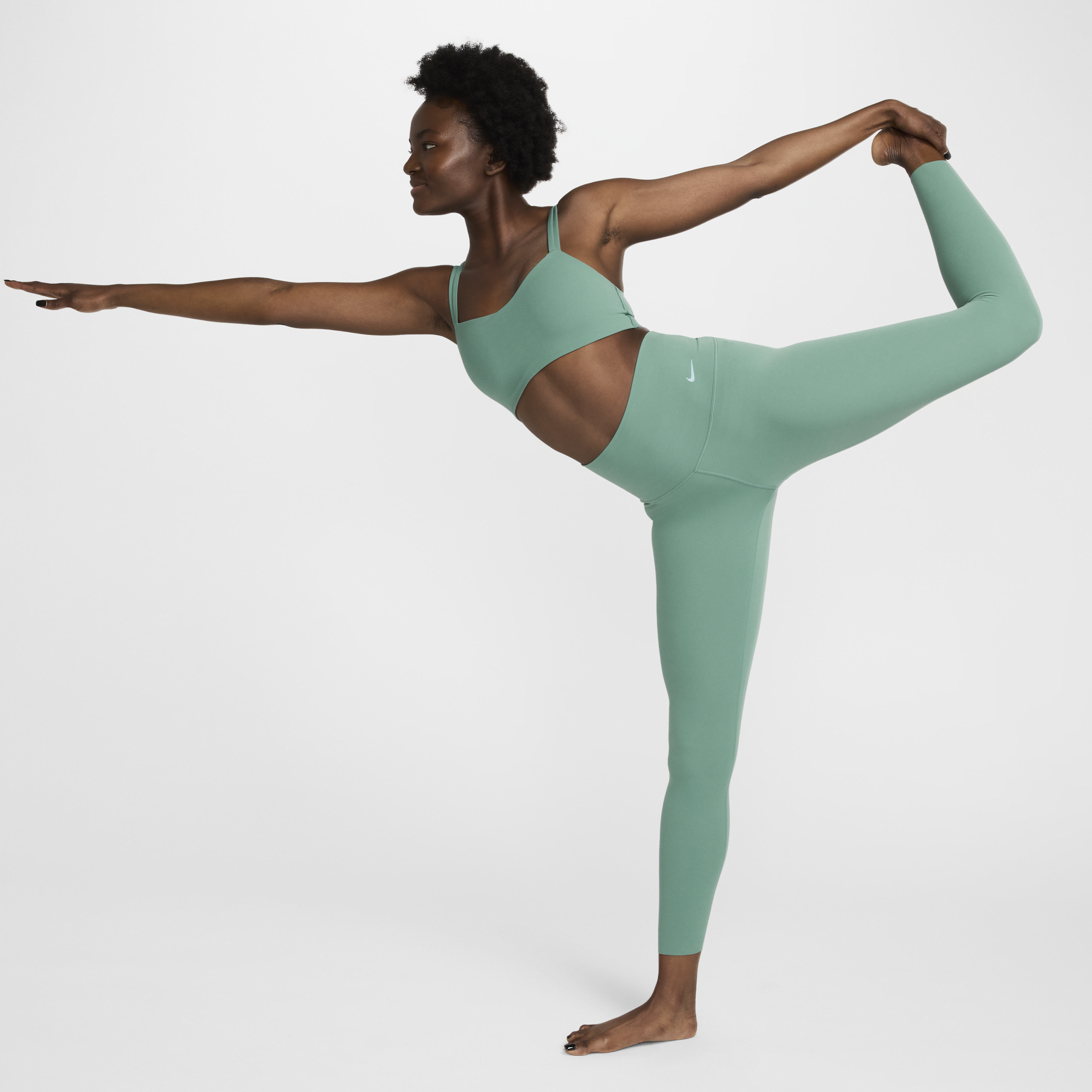Nike Zenvy-leggings i 7/8-længde med høj talje og let støtte til kvinder - grøn