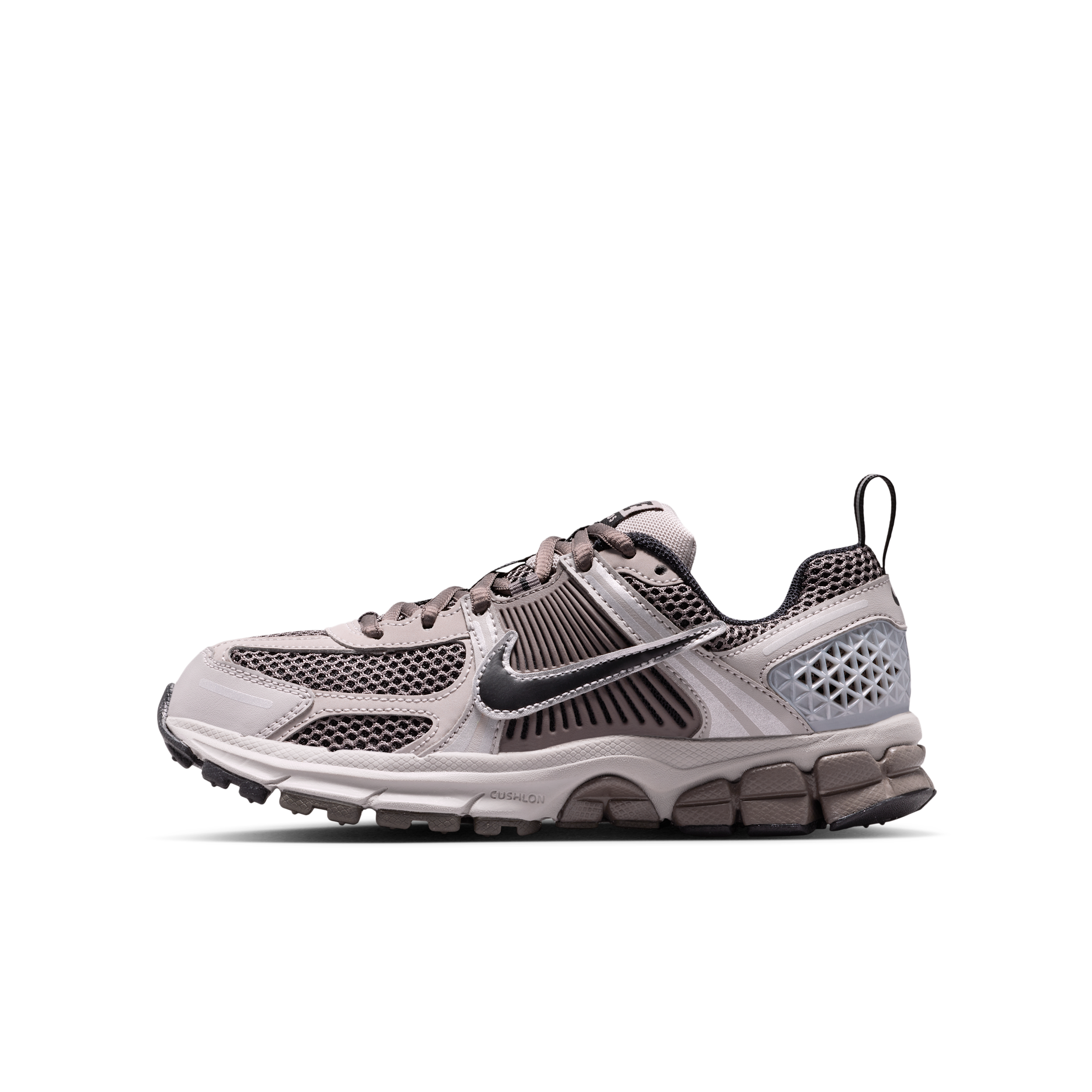 【ナイキ(NIKE)公式ストア】ナイキ ボメロ 5 ジュニアシューズ HF6998-010 グレー 【ナイキ(NIKE)公式ストア】ナイキ ボメロ 5 ジュニアシューズ HF6998-010 グレー
