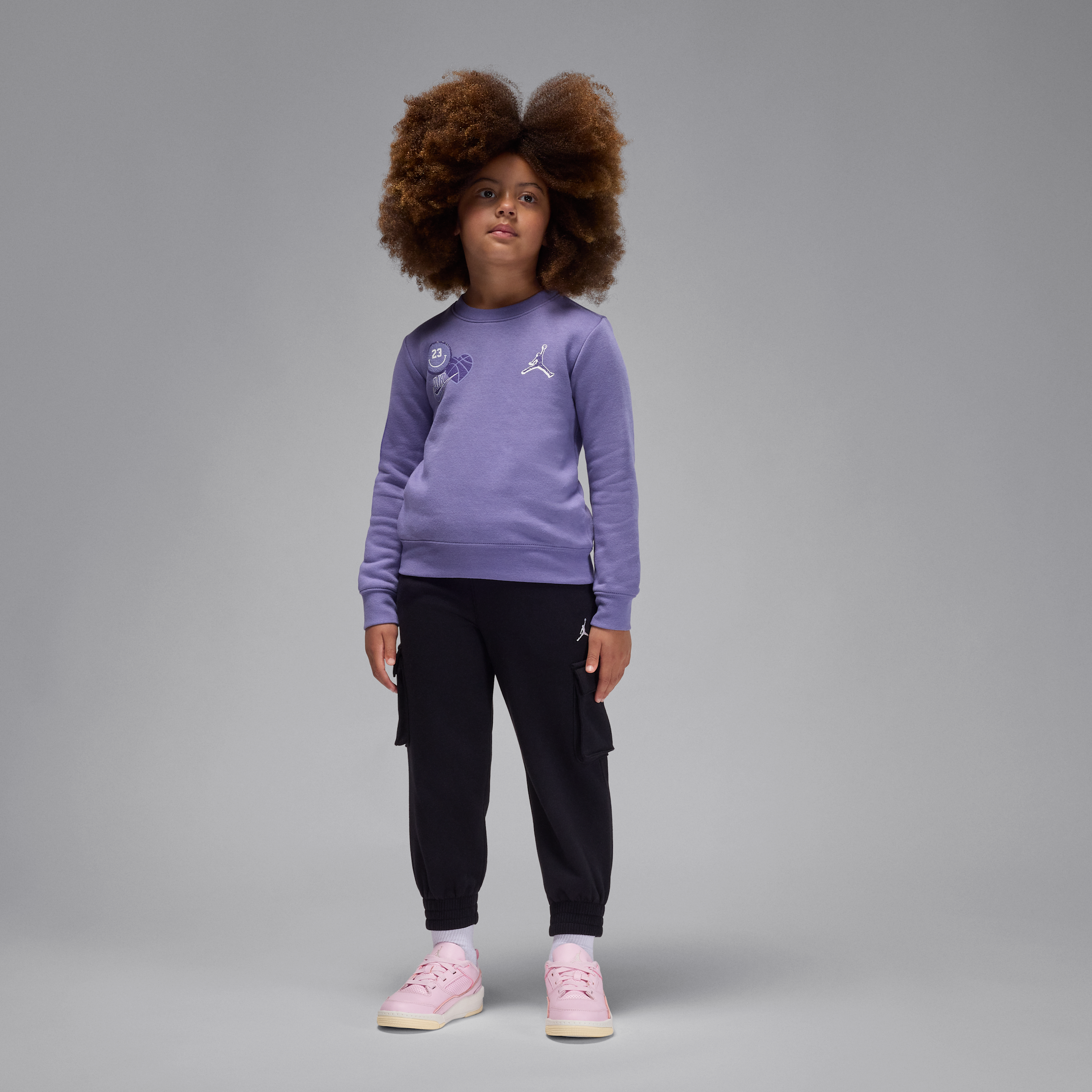 【ナイキ(NIKE)公式ストア】ジョーダン ブルージーンズ アンド ブリング リトルキッズ ツーピース パンツ セットアップ IO3188-010 ブラック 【ナイキ(NIKE)公式ストア】ジョーダン ブルージーンズ アンド ブリング リトルキッズ ツーピース パンツ セットアップ IO3188-010 ブラック