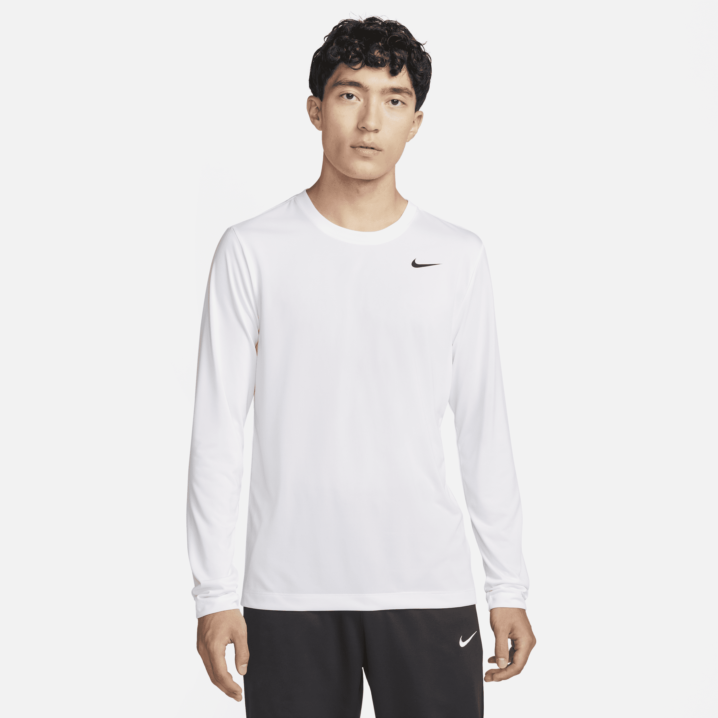 【ナイキ(NIKE)公式ストア】ナイキ Dri-FIT レジェンド メンズ ロングスリーブ フィットネストップ DX0994-100 ホワイト 【ナイキ(NIKE)公式ストア】ナイキ Dri-FIT レジェンド メンズ ロングスリーブ フィットネストップ DX0994-100 ホワイト
