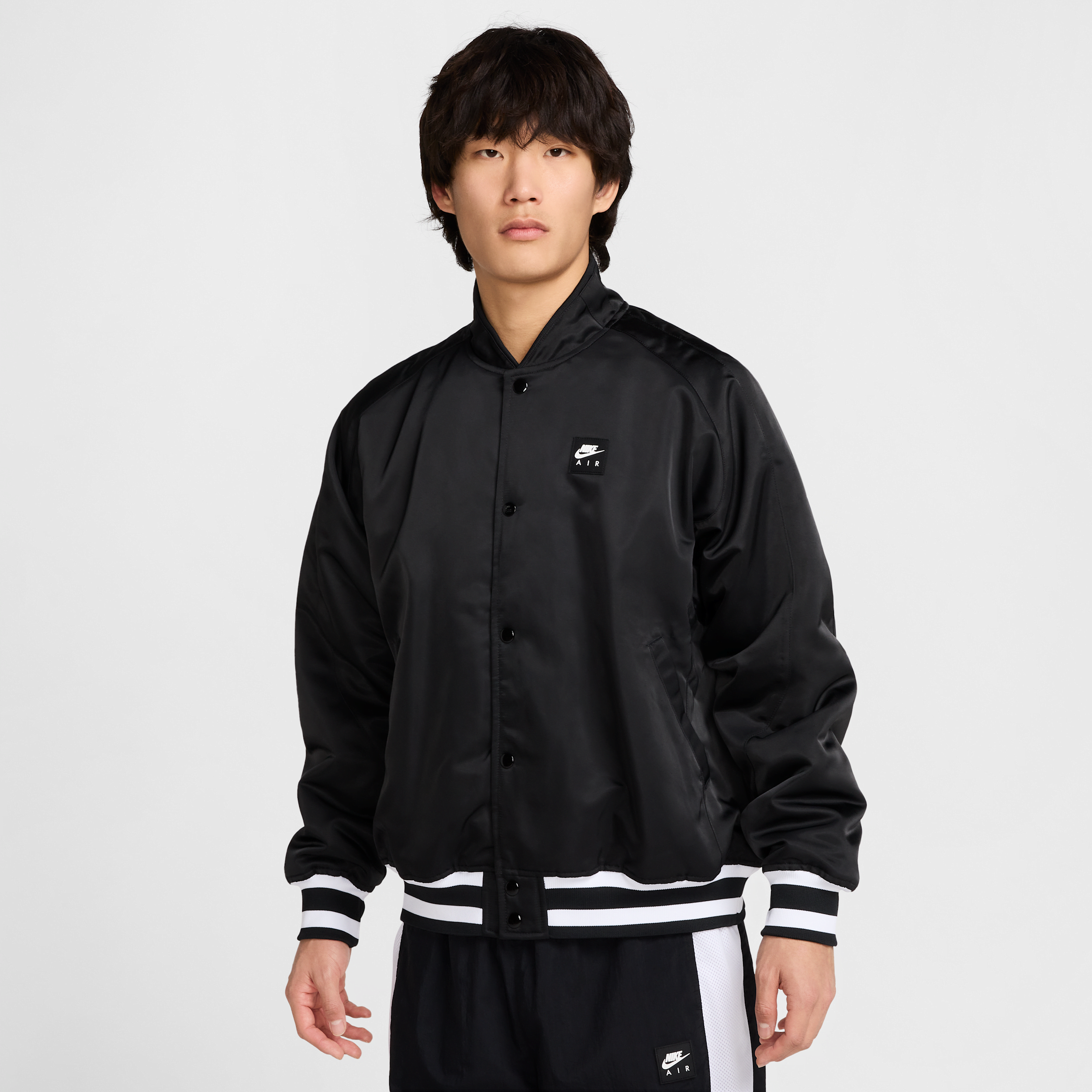 【ナイキ(NIKE)公式ストア】ナイキ エア メンズ バーシティ ジャケット HJ0302-010 ブラック 【ナイキ(NIKE)公式ストア】ナイキ エア メンズ バーシティ ジャケット HJ0302-010 ブラック