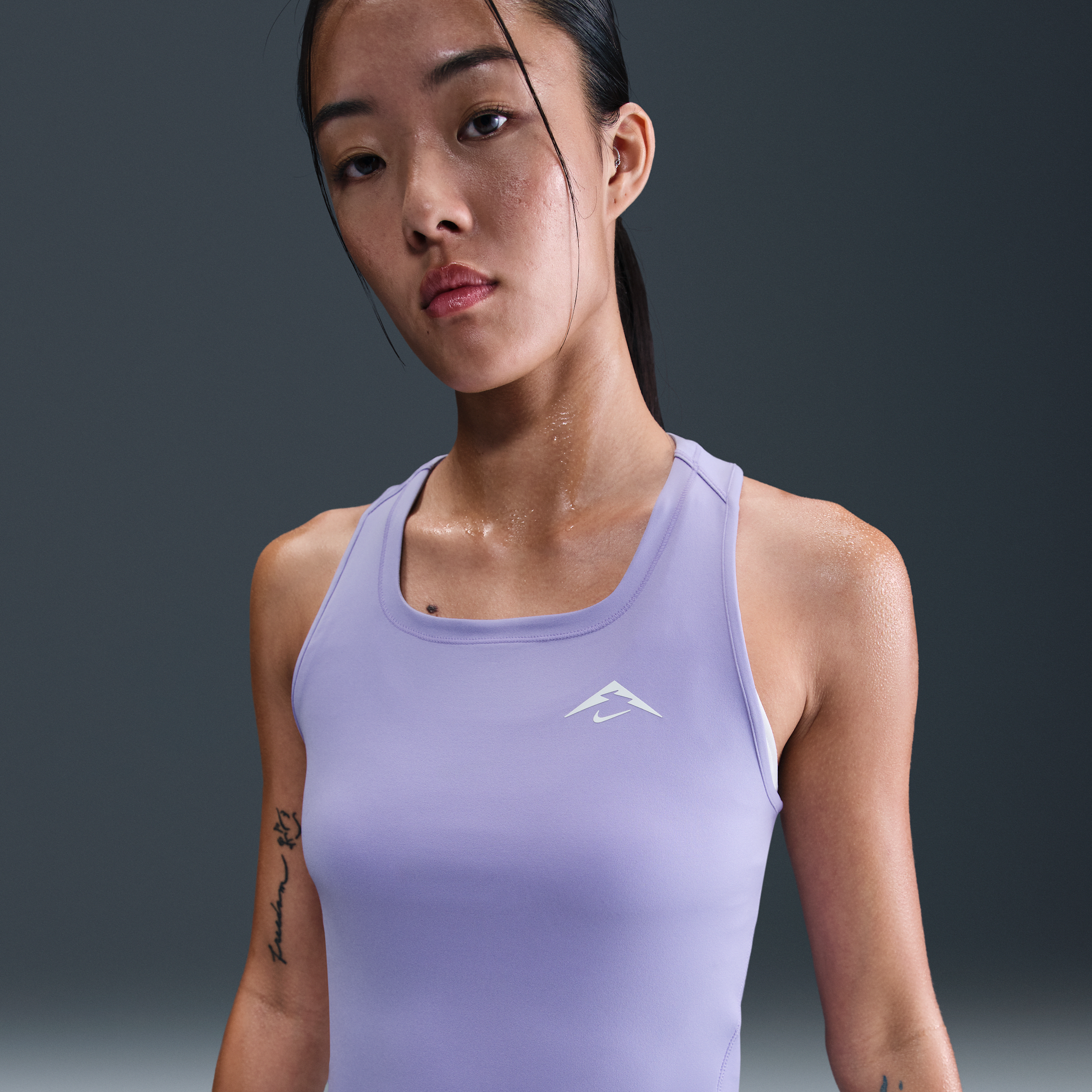 【ナイキ(NIKE)公式ストア】ナイキ トレイル ウィメンズ Dri-FIT ランニングタンクトップ HJ2313-533 パープル 【ナイキ(NIKE)公式ストア】ナイキ トレイル ウィメンズ Dri-FIT ランニングタンクトップ HJ2313-533 パープル
