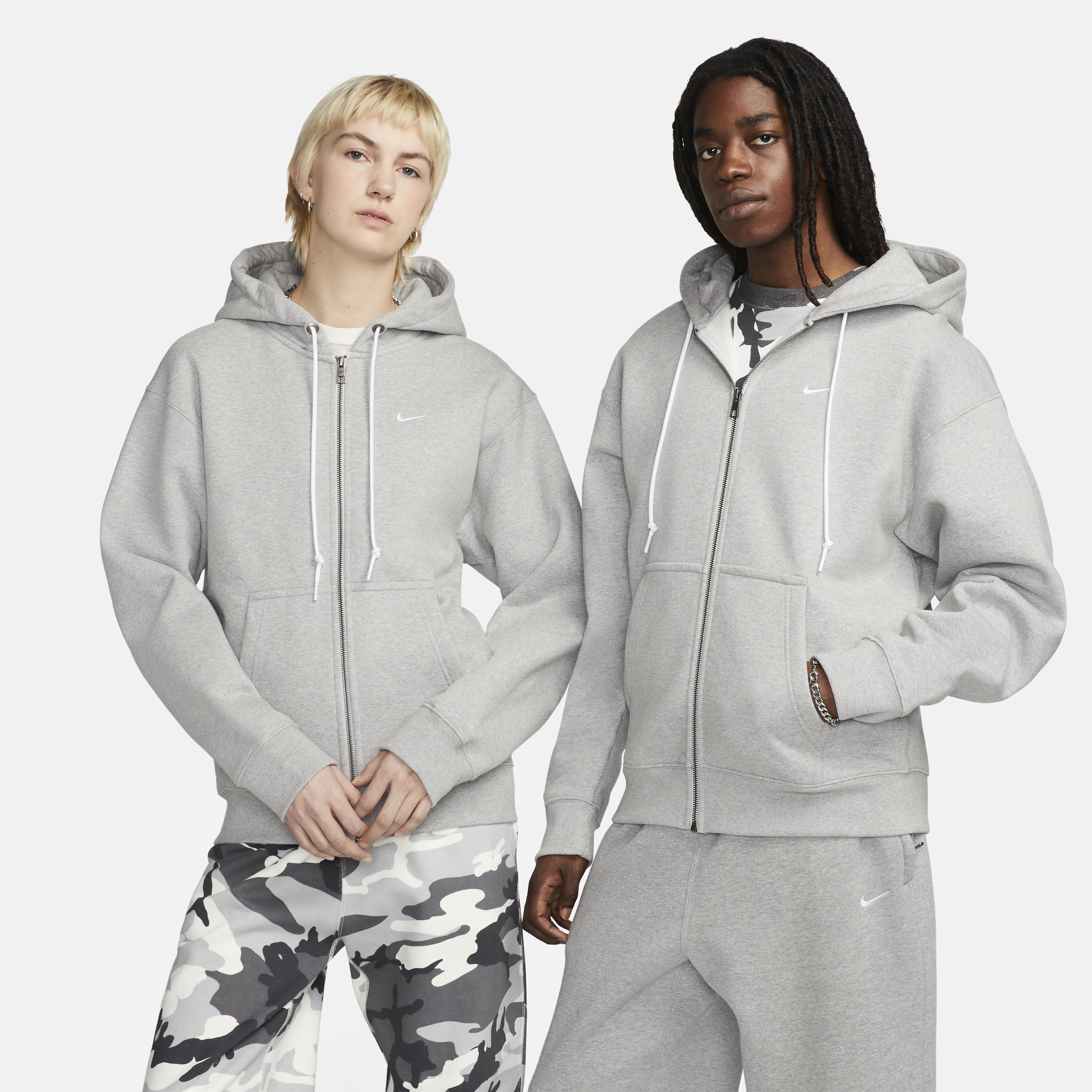 Nike Solo Swoosh-hættetrøje med fuld lynlås til mænd - grå