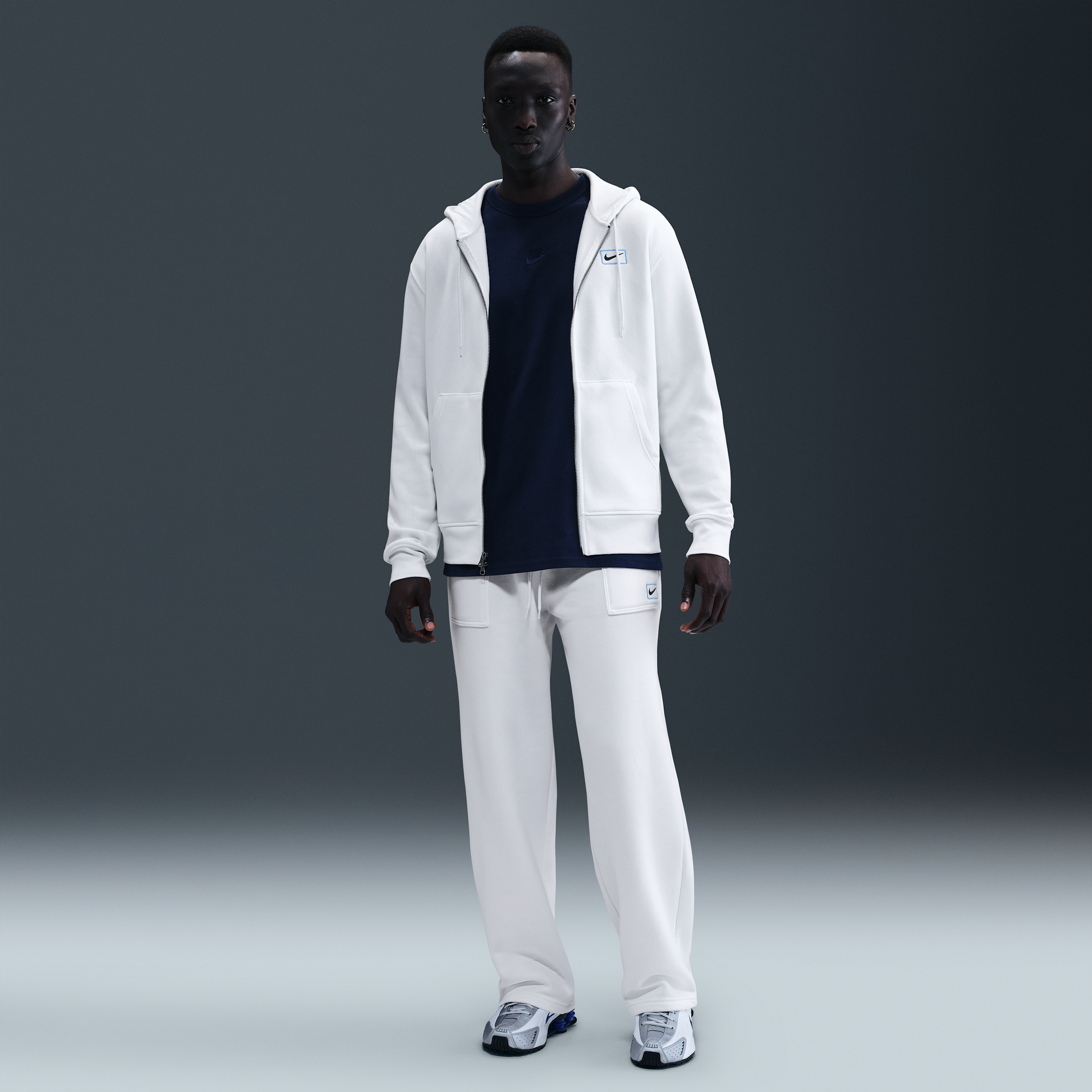 【ナイキ(NIKE)公式ストア】ナイキ スポーツウェア メンズ オープンヘム グラフィック フリース パンツ IQ6731-121 ホワイト 【ナイキ(NIKE)公式ストア】ナイキ スポーツウェア メンズ オープンヘム グラフィック フリース パンツ IQ6731-121 ホワイト
