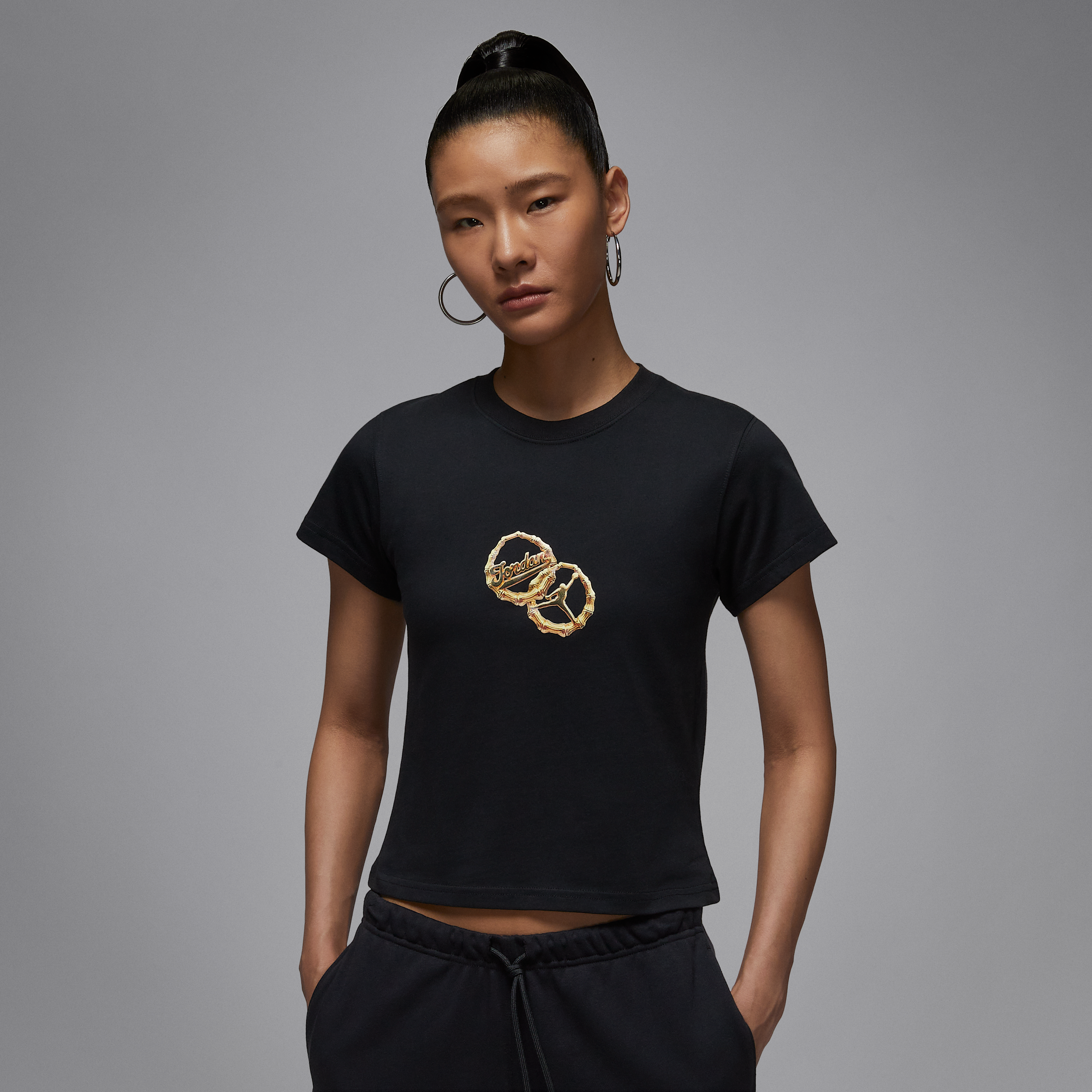 【ナイキ(NIKE)公式ストア】ジョーダン ブルックリン ウィメンズ Tシャツ IH2386-010 ブラック 【ナイキ(NIKE)公式ストア】ジョーダン ブルックリン ウィメンズ Tシャツ IH2386-010 ブラック