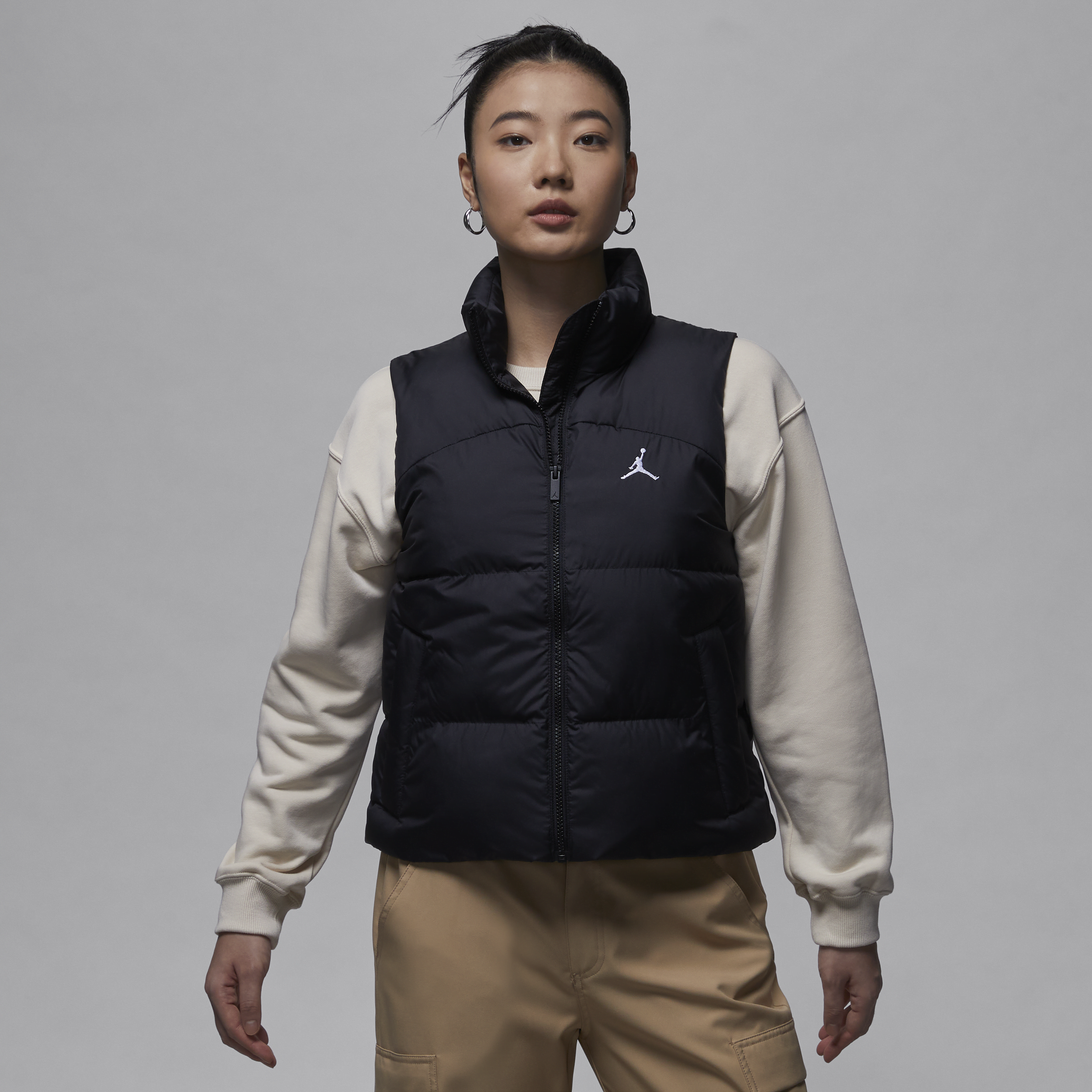 【ナイキ(NIKE)公式ストア】ジョーダン ウィメンズ パファー ベスト FV7150-010 ブラック 【ナイキ(NIKE)公式ストア】ジョーダン ウィメンズ パファー ベスト FV7150-010 ブラック