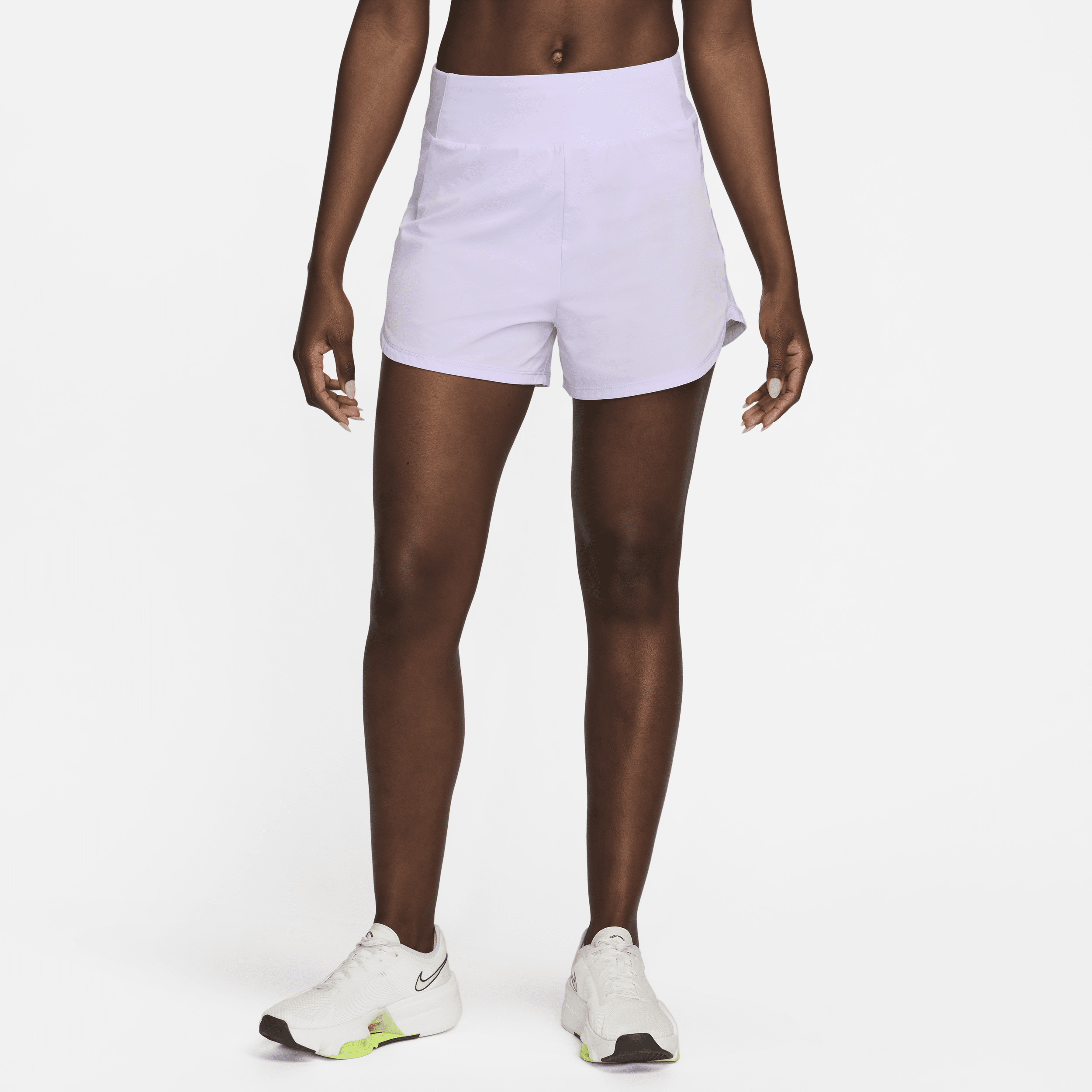 Nike Bliss Pantalón corto deportivo de talle alto con malla interior de 8 cm Dri-FIT - Mujer - Morado