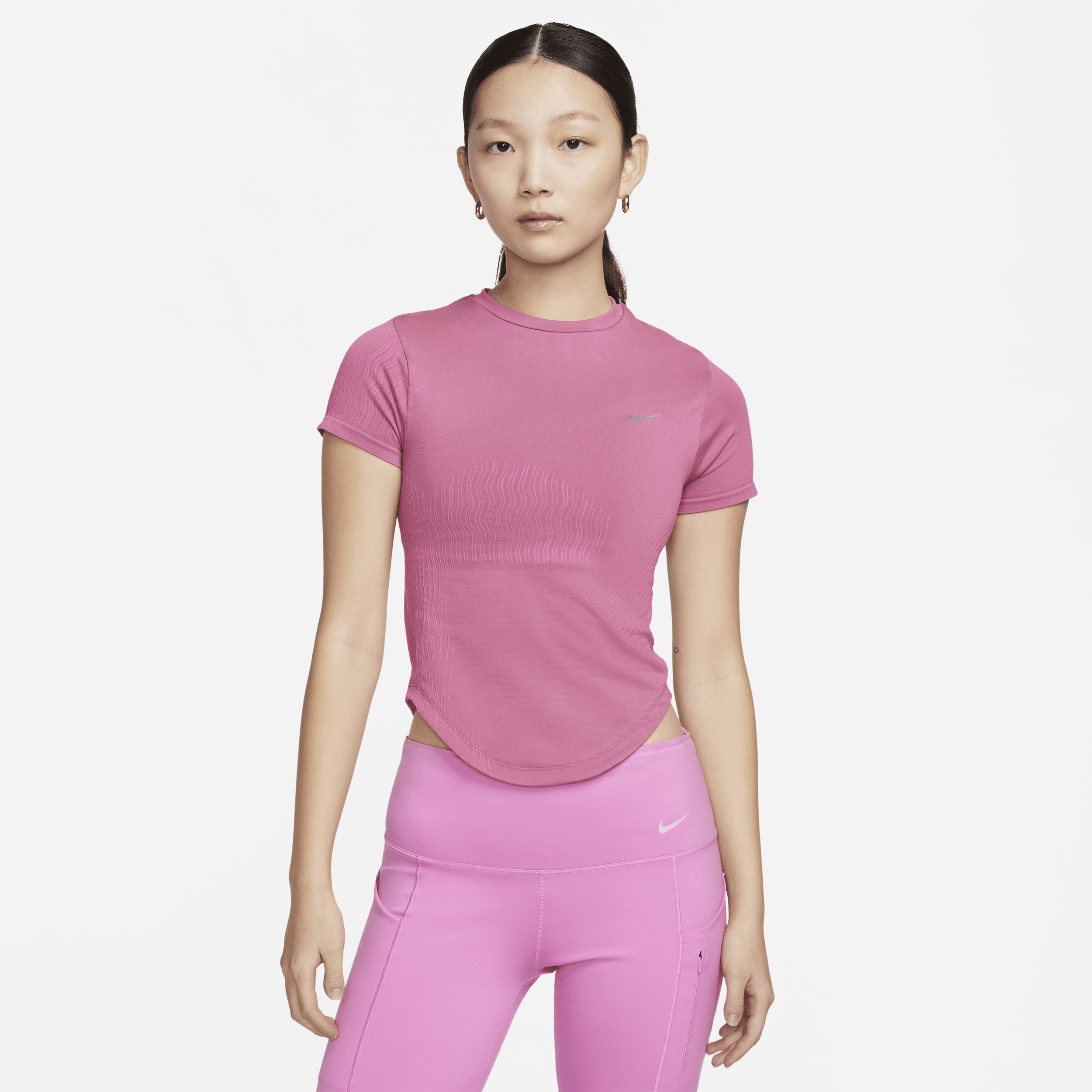 【ナイキ(NIKE)公式ストア】ナイキ ランニング ディビジョン ウィメンズ Dri-FIT ADV ショートスリーブ ランニングトップ FN2582-605 レッド 【ナイキ(NIKE)公式ストア】ナイキ ランニング ディビジョン ウィメンズ Dri-FIT ADV ショートスリーブ ランニングトップ FN2582-605 レッド