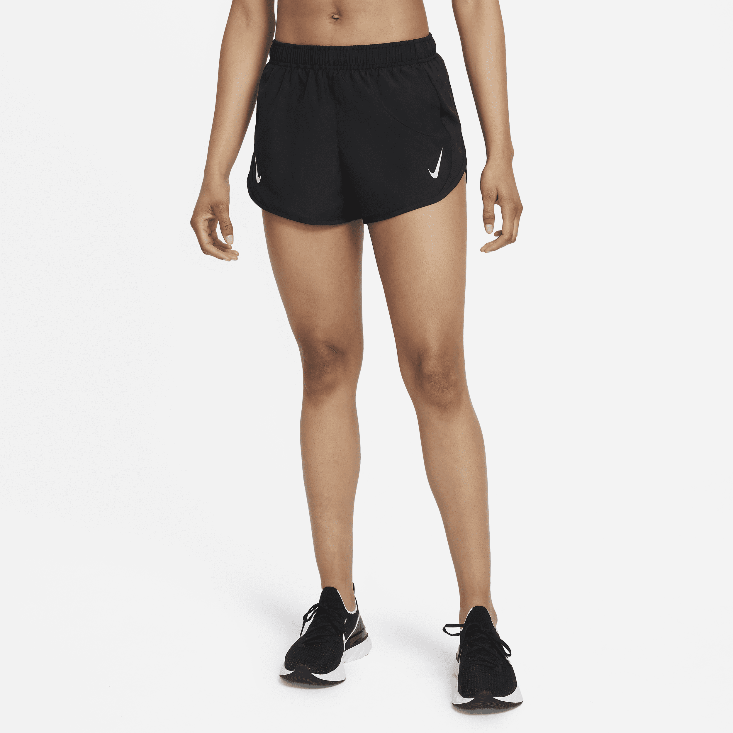 Nike Fast Tempo-Dri-FIT-løbeshorts til kvinder - sort