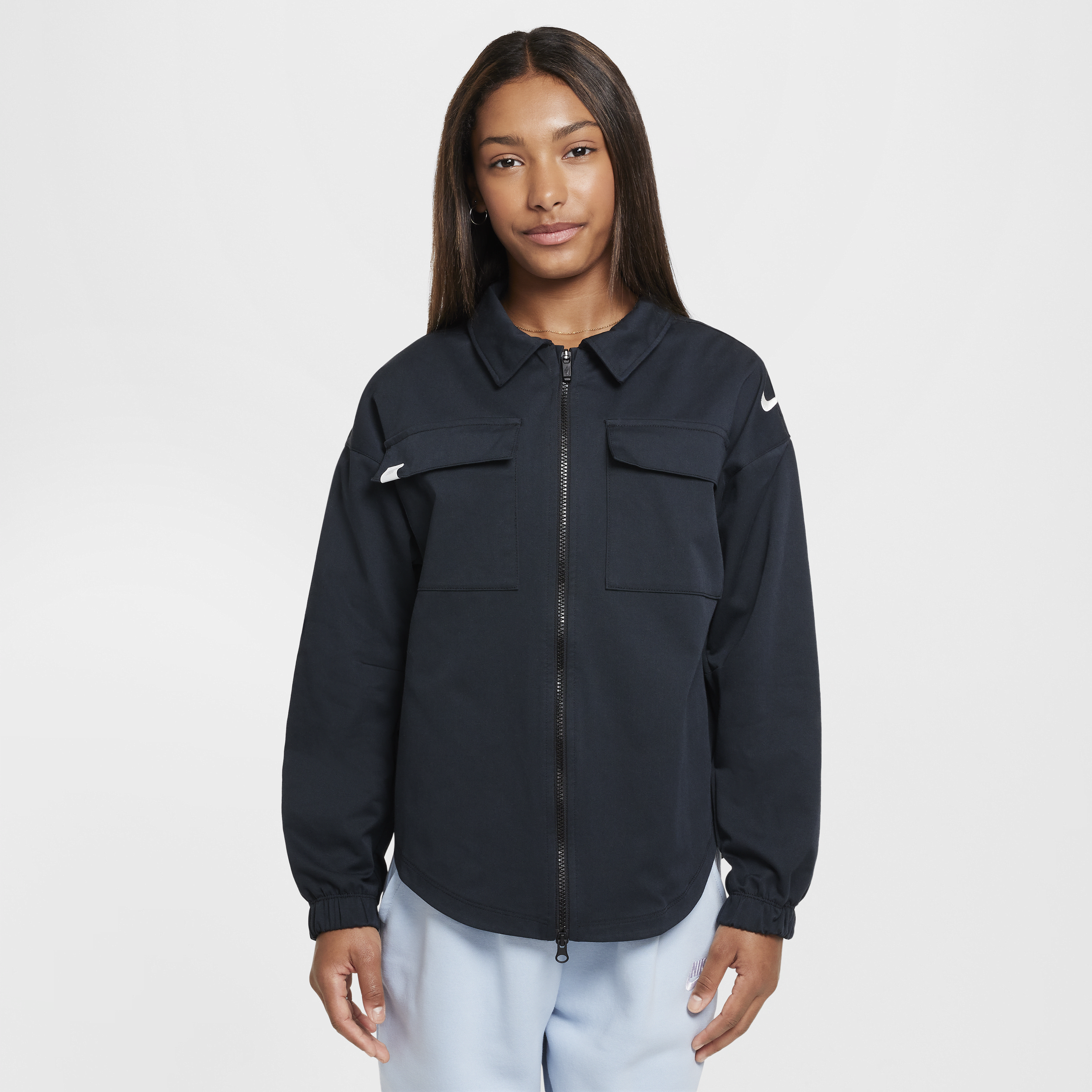 【ナイキ(NIKE)公式ストア】ナイキ スポーツウェア ガールズジャケット FZ5552-010 ブラック 【ナイキ(NIKE)公式ストア】ナイキ スポーツウェア ガールズジャケット FZ5552-010 ブラック