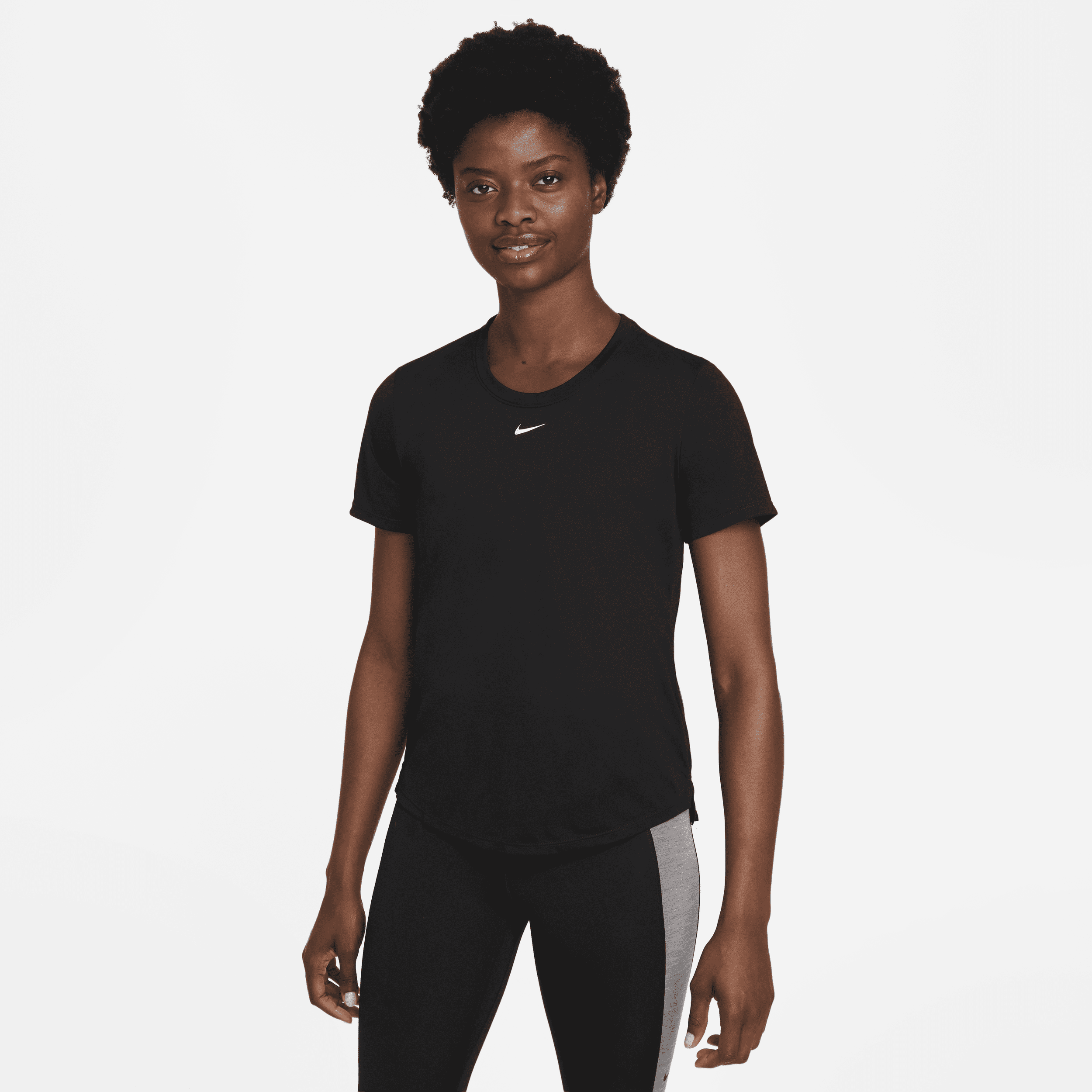Kortærmet Nike Dri-FIT One-overdel i standardpasform til kvinder - sort
