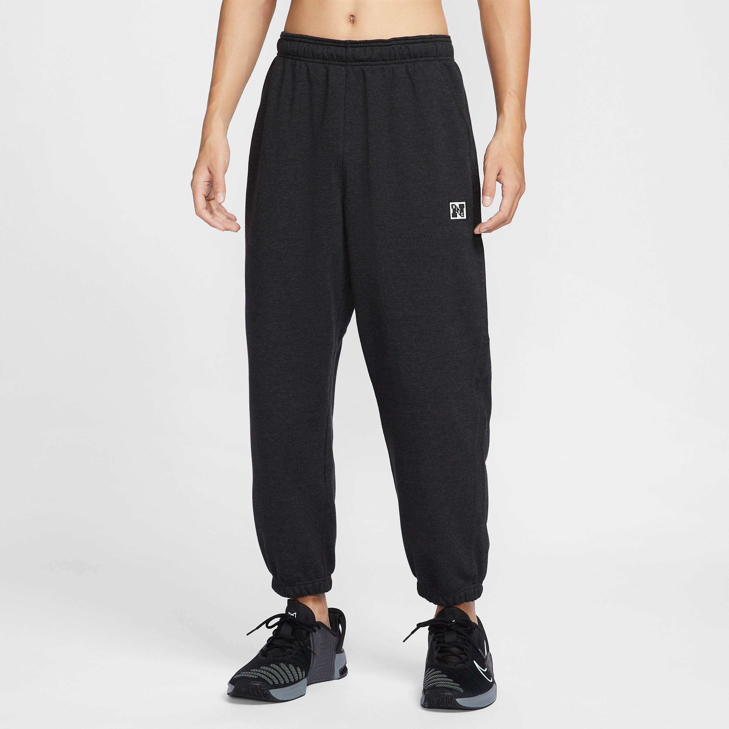 【ナイキ(NIKE)公式ストア】ナイキ ジム ヘリテージ メンズ Dri-FIT フリース フィットネスパンツ HJ3146-010 ブラック 【ナイキ(NIKE)公式ストア】ナイキ ジム ヘリテージ メンズ Dri-FIT フリース フィットネスパンツ HJ3146-010 ブラック