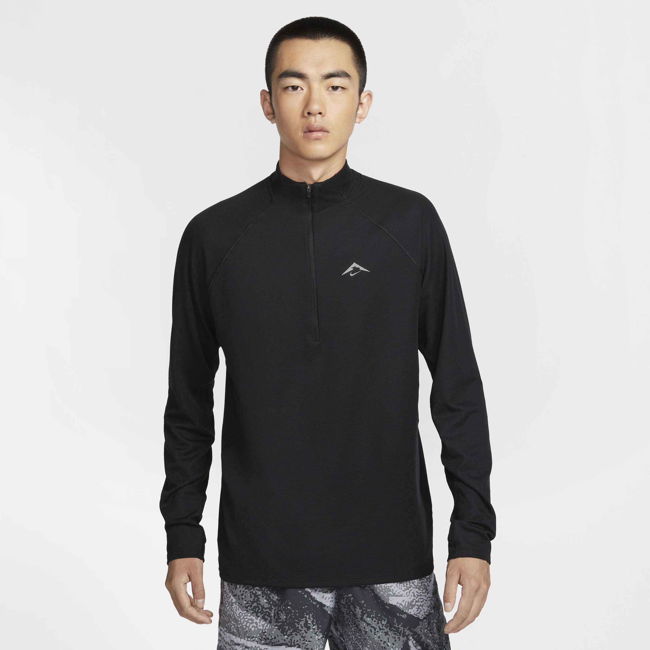 【ナイキ(NIKE)公式ストア】ナイキ トレイル メンズ Dri-FIT 1/2ジップ ミッド レイヤー トップ FV9995-010 ブラック 【ナイキ(NIKE)公式ストア】ナイキ トレイル メンズ Dri-FIT 1/2ジップ ミッド レイヤー トップ FV9995-010 ブラック