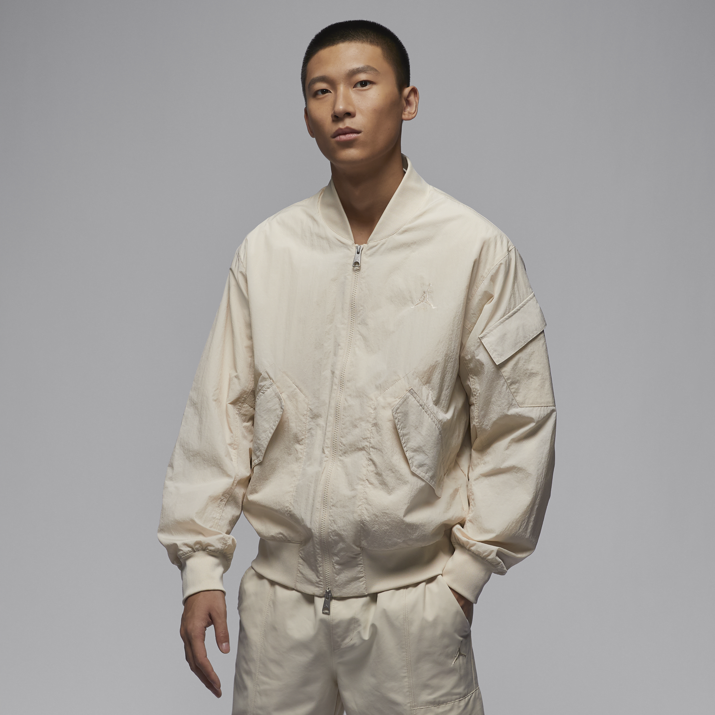 【ナイキ(NIKE)公式ストア】ジョーダン レネゲード エッセンシャル メンズ ライトウェイト ジャケット FN4624-203 ブラウン 【ナイキ(NIKE)公式ストア】ジョーダン レネゲード エッセンシャル メンズ ライトウェイト ジャケット FN4624-203 ブラウン