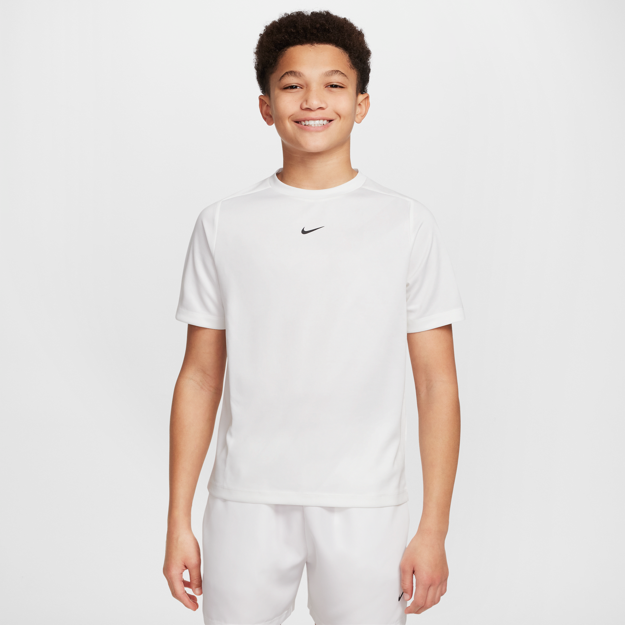 【ナイキ(NIKE)公式ストア】ナイキ マルチ ジュニア Dri-FIT ショートスリーブ トップ HJ3771-100 ホワイト 【ナイキ(NIKE)公式ストア】ナイキ マルチ ジュニア Dri-FIT ショートスリーブ トップ HJ3771-100 ホワイト
