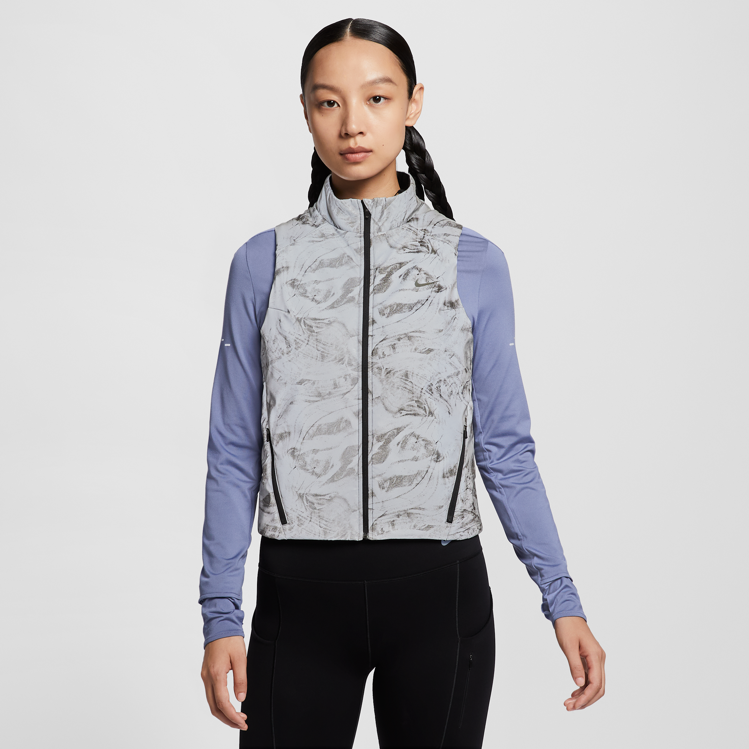 【ナイキ(NIKE)公式ストア】ナイキ スウィフト ウィメンズ Therma-FIT ADV リフレクティブ ランニングベスト HV2763-078 グレー 【ナイキ(NIKE)公式ストア】ナイキ スウィフト ウィメンズ Therma-FIT ADV リフレクティブ ランニングベスト HV2763-078 グレー