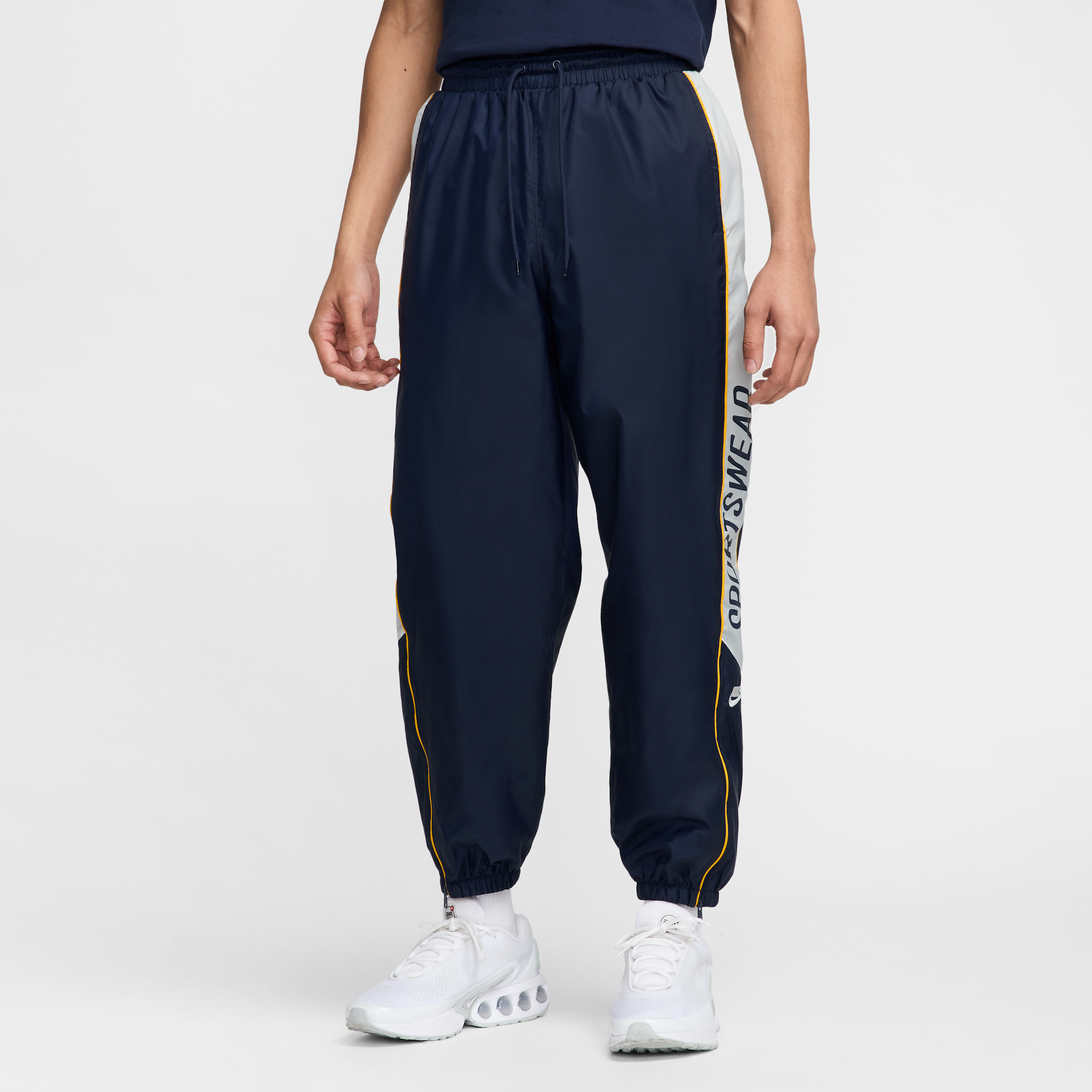 【ナイキ(NIKE)公式ストア】ナイキ クラブ メンズ ウーブン ジョガーパンツ HJ2245-451 ブルー 【ナイキ(NIKE)公式ストア】ナイキ クラブ メンズ ウーブン ジョガーパンツ HJ2245-451 ブルー