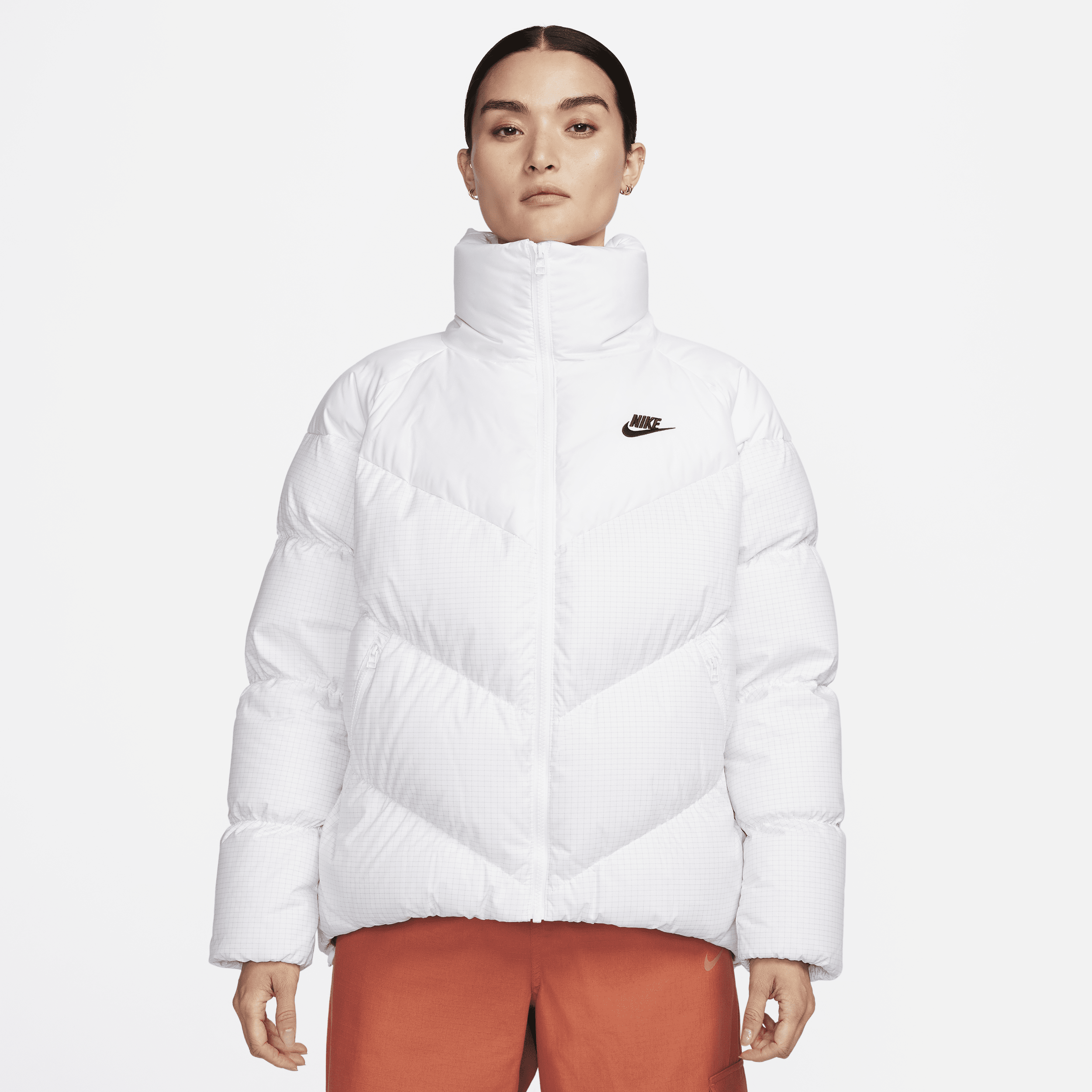 【ナイキ(NIKE)公式ストア】ナイキ スポーツウェア ウィンドパファー ウィメンズ Therma-FIT ルーズ パファー ジャケット FD8212-100 ホワイト 【ナイキ(NIKE)公式ストア】ナイキ スポーツウェア ウィンドパファー ウィメンズ Therma-FIT ルーズ パファー ジャケット FD8212-100 ホワイト