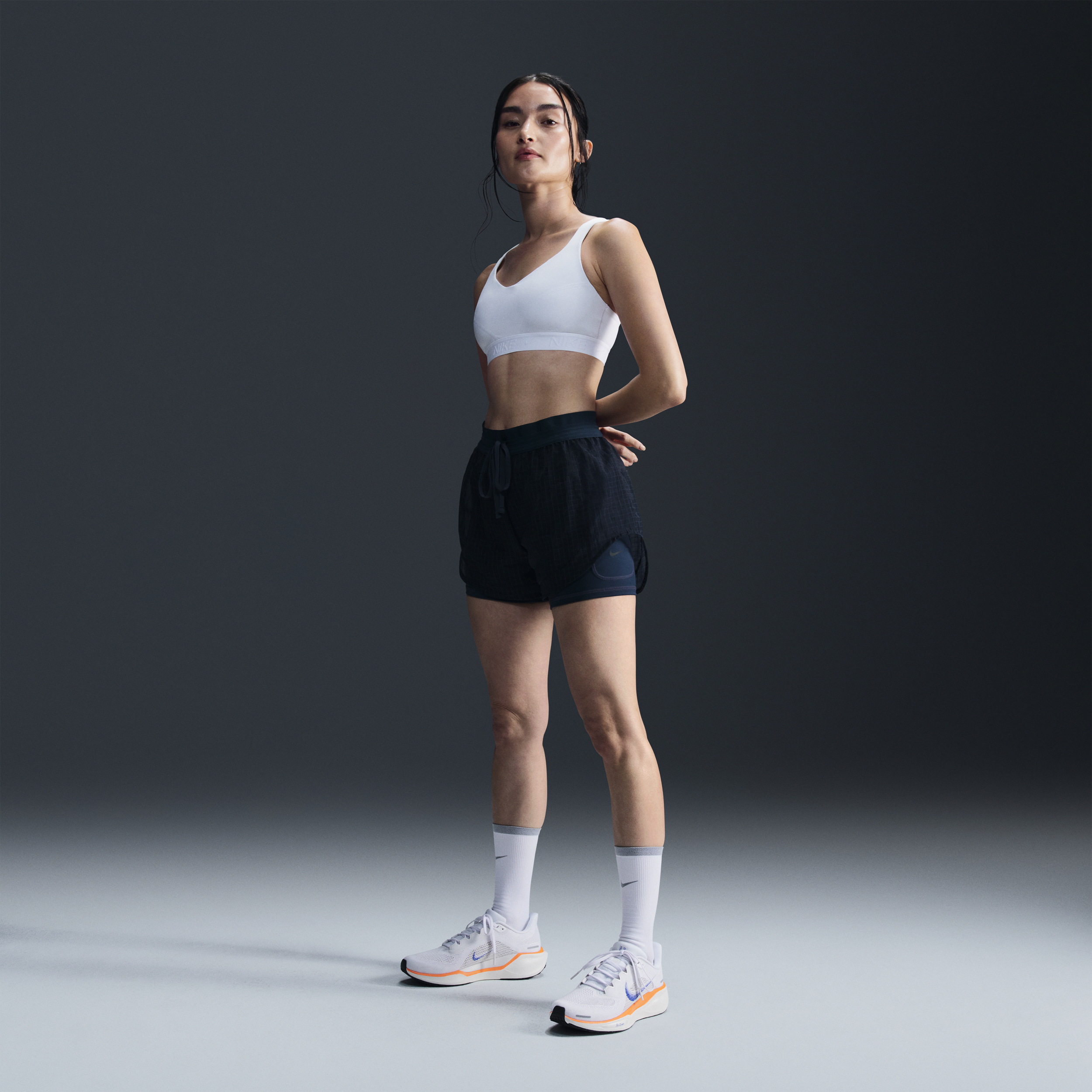 【ナイキ(NIKE)公式ストア】ナイキ ランニング ディビジョン ウィメンズ Dri-FIT ミッドライズ 8cm 2イン1 ランニングショートパンツ FV6362-478 ブルー 【ナイキ(NIKE)公式ストア】ナイキ ランニング ディビジョン ウィメンズ Dri-FIT ミッドライズ 8cm 2イン1 ランニングショートパンツ FV6362-478 ブルー