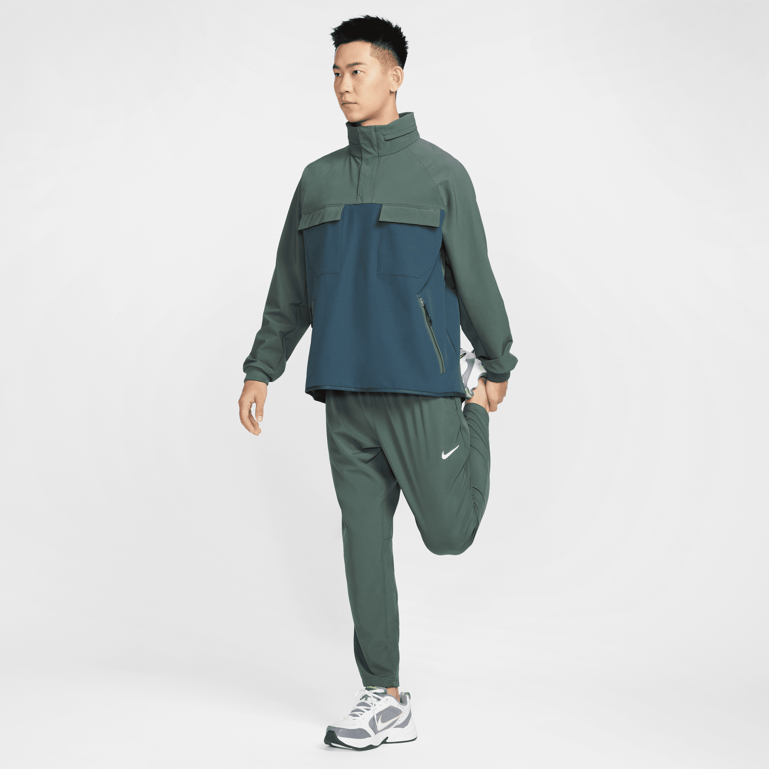 【ナイキ(NIKE)公式ストア】ナイキ A.P.S. メンズ レペル プルオーバー バーサタイル ジャケット FV8763-338 グリーン 【ナイキ(NIKE)公式ストア】ナイキ A.P.S. メンズ レペル プルオーバー バーサタイル ジャケット FV8763-338 グリーン