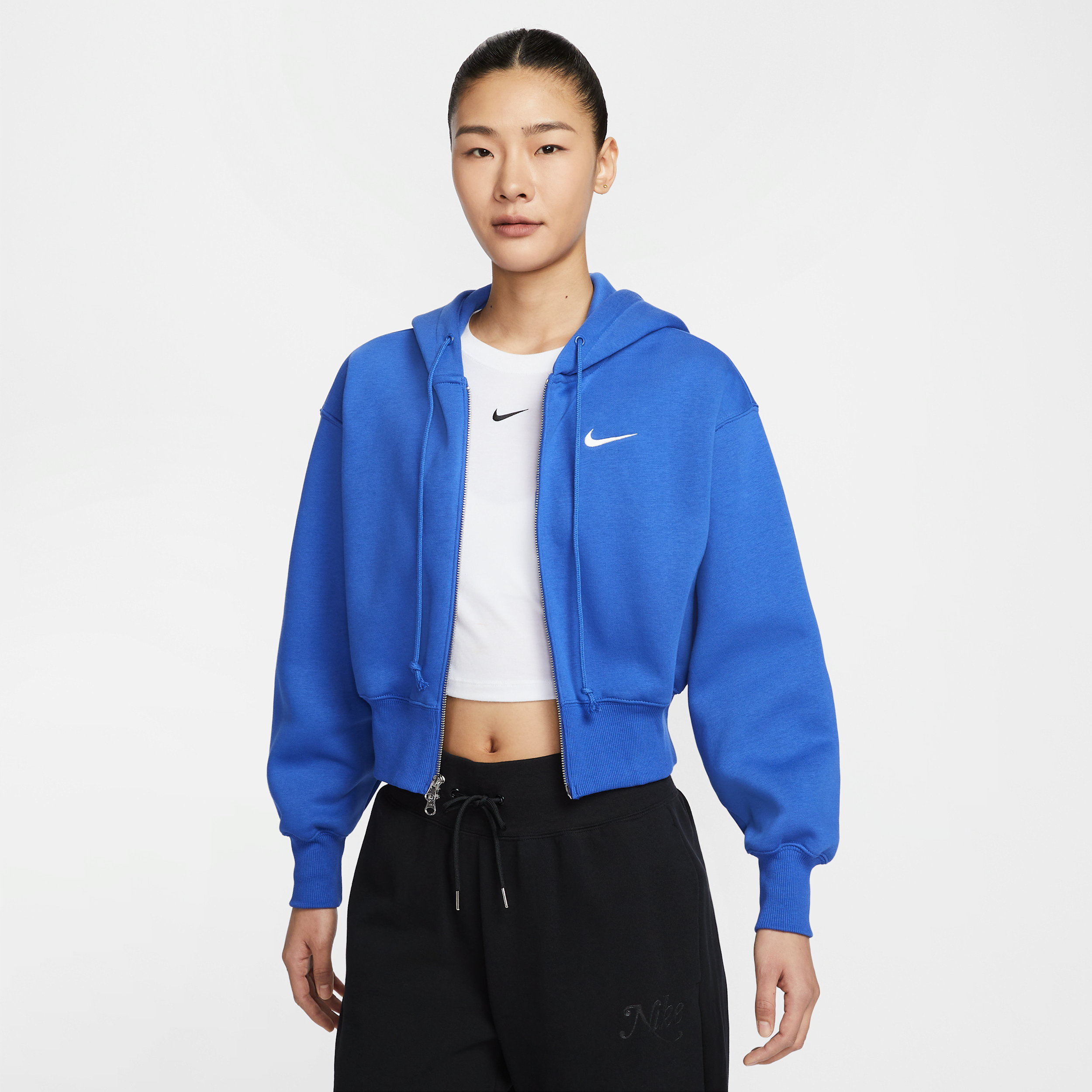 【ナイキ(NIKE)公式ストア】ナイキ スポーツウェア フェニックス フリース ウィメンズ ルーズ クロップド フルジップ パーカー HJ0941-480 ブルー 【ナイキ(NIKE)公式ストア】ナイキ スポーツウェア フェニックス フリース ウィメンズ ルーズ クロップド フルジップ パーカー HJ0941-480 ブルー