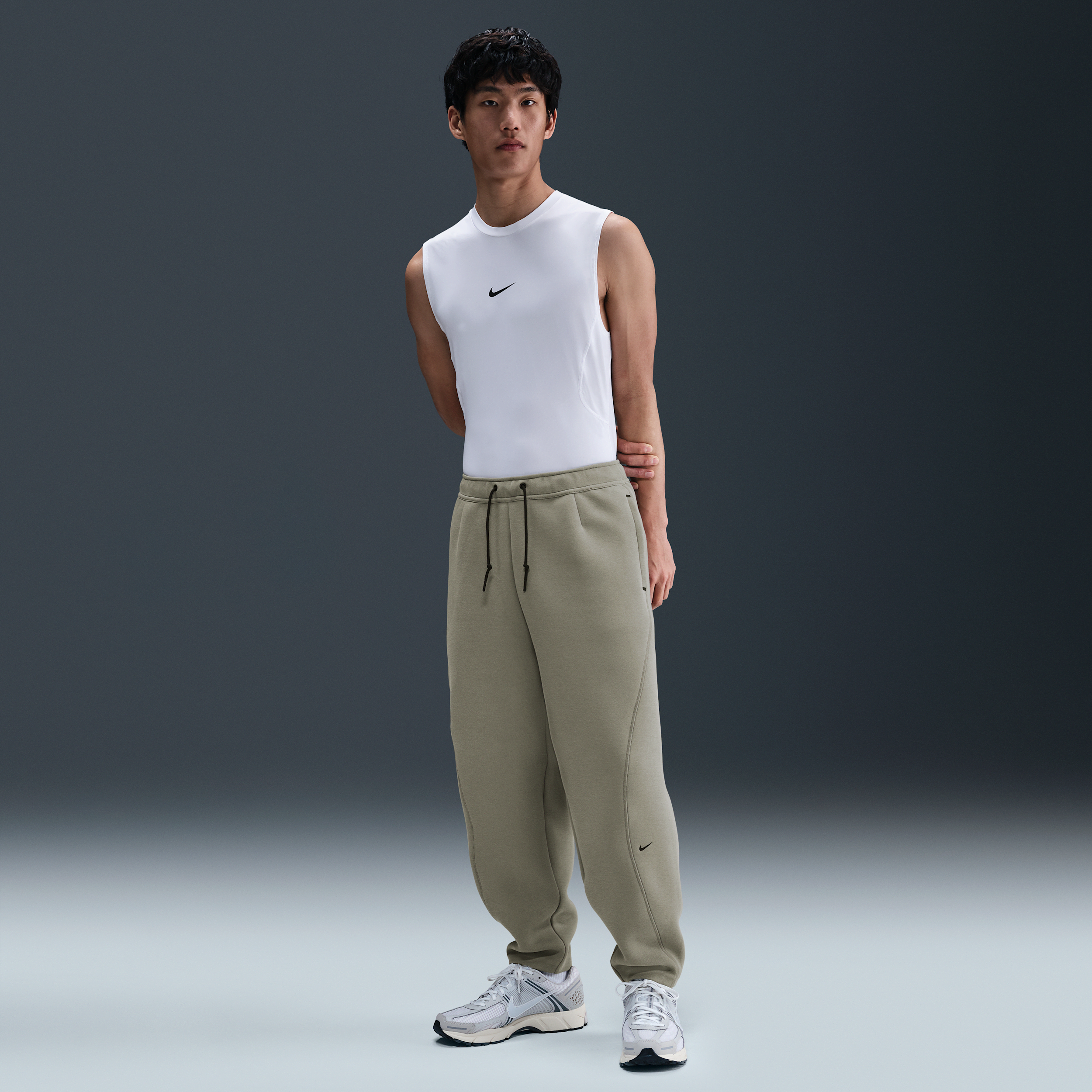 【ナイキ(NIKE)公式ストア】ナイキ テック メンズ オーバーサイズド フリース パンツ HQ6940-320 グリーン 【ナイキ(NIKE)公式ストア】ナイキ テック メンズ オーバーサイズド フリース パンツ HQ6940-320 グリーン