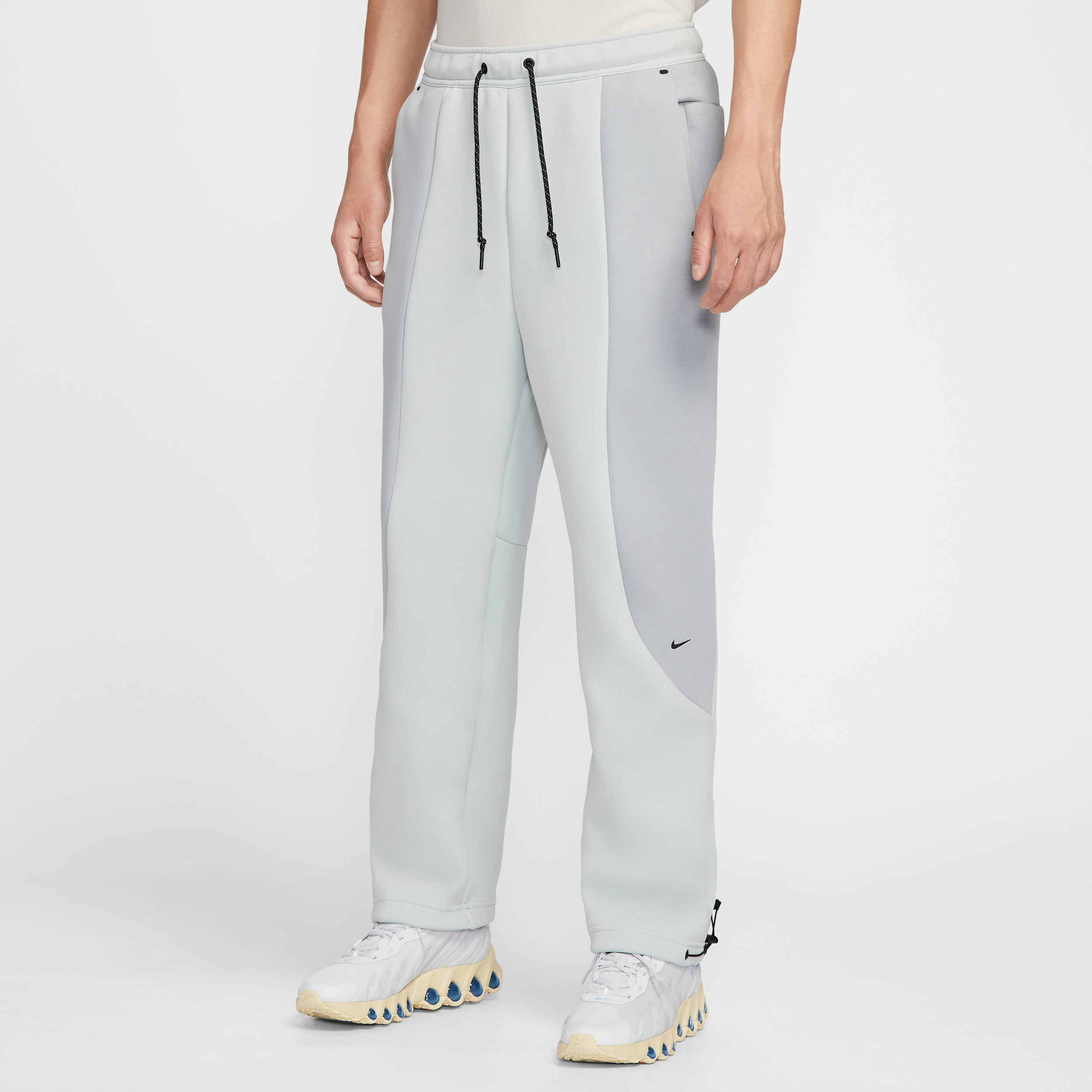 【ナイキ(NIKE)公式ストア】ナイキ テック メンズ カラーブロックオープンヘム フリース パンツ IF1324-034 グレー 【ナイキ(NIKE)公式ストア】ナイキ テック メンズ カラーブロックオープンヘム フリース パンツ IF1324-034 グレー
