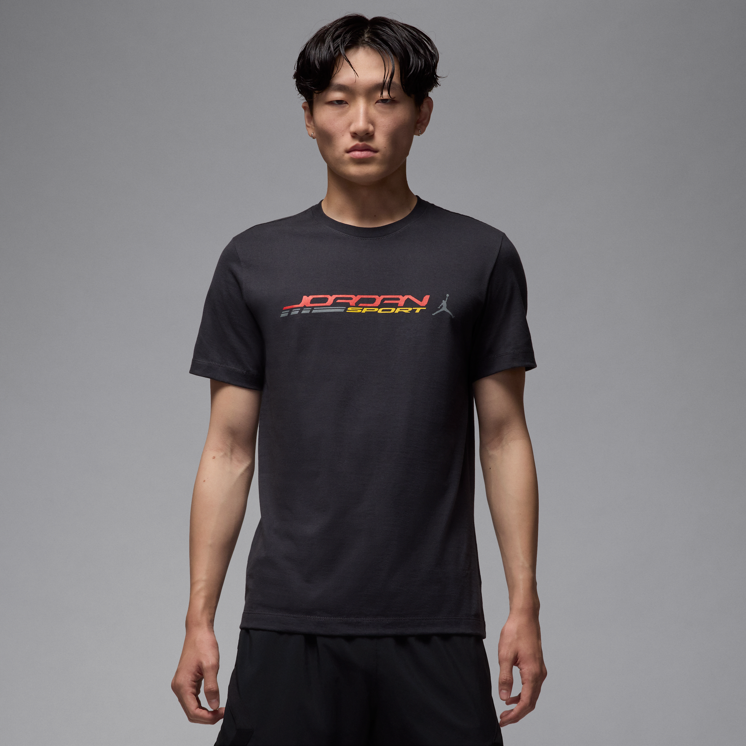 【ナイキ(NIKE)公式ストア】ジョーダン メンズ クルーネック Tシャツ IB8263-045 ブラック 【ナイキ(NIKE)公式ストア】ジョーダン メンズ クルーネック Tシャツ IB8263-045 ブラック