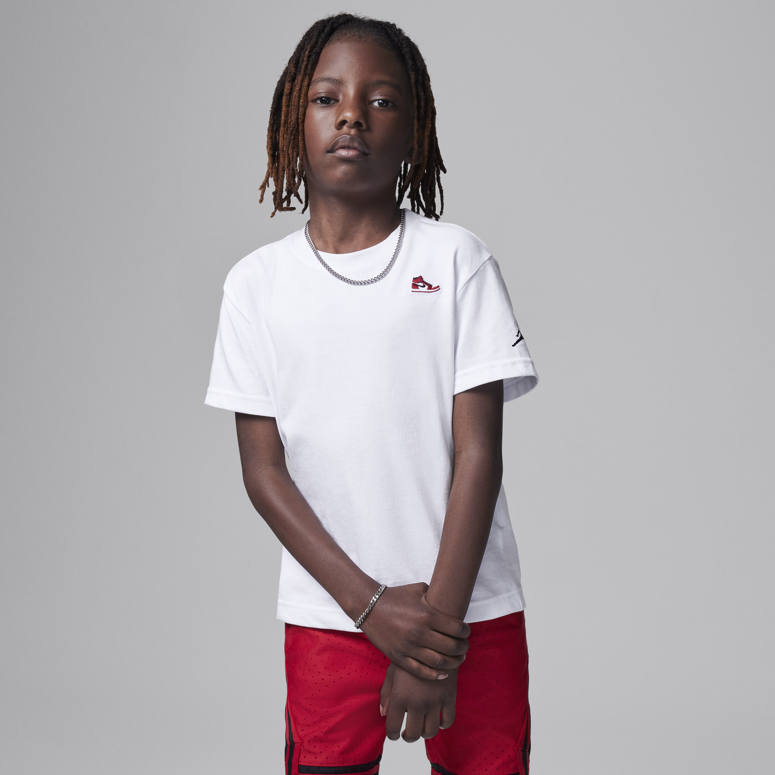 【ナイキ(NIKE)公式ストア】エア ジョーダン 1 リトルキッズ パッチ Tシャツ HF2080-100 ホワイト 【ナイキ(NIKE)公式ストア】エア ジョーダン 1 リトルキッズ パッチ Tシャツ HF2080-100 ホワイト