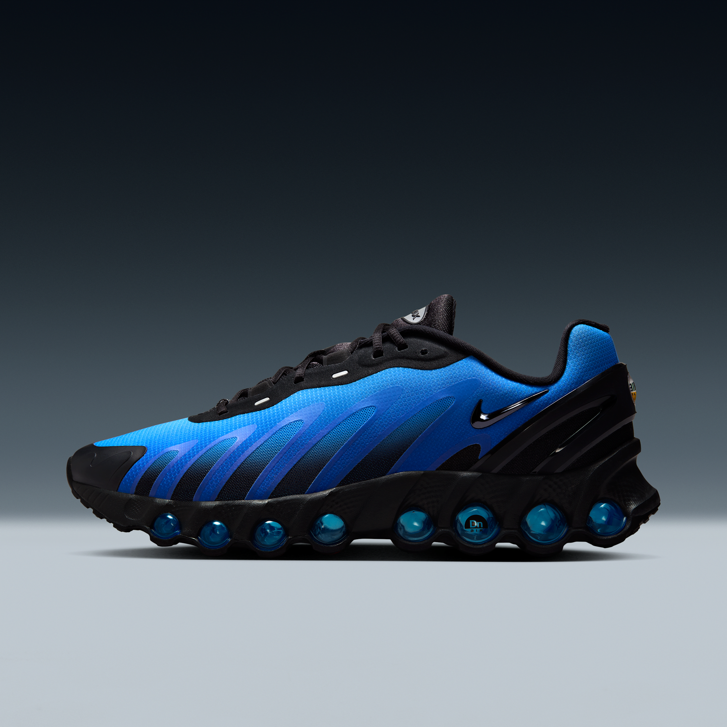【ナイキ(NIKE)公式ストア】ナイキ エア マックス Dn8 メンズシューズ FQ7860-001 ブラック 【ナイキ(NIKE)公式ストア】ナイキ エア マックス Dn8 メンズシューズ FQ7860-001 ブラック