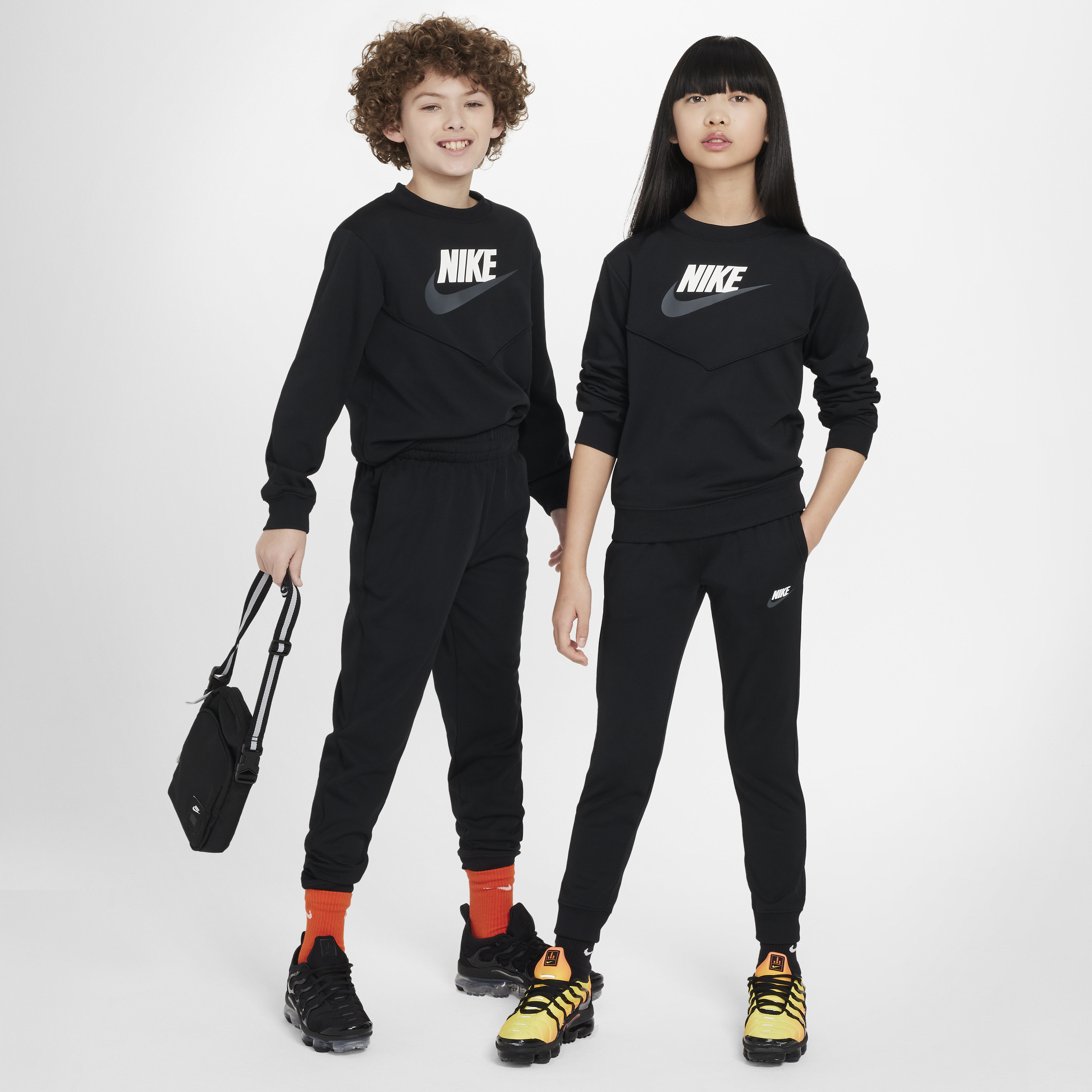 Nike Sportswear-tracksuit til større børn - sort