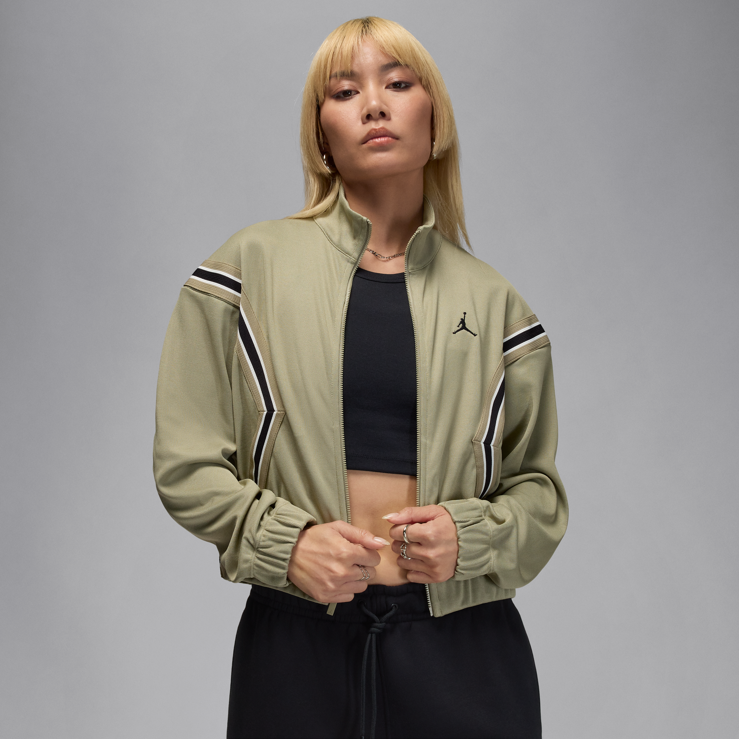 【ナイキ(NIKE)公式ストア】ジョーダン ブルックリン ウィメンズ フルジップ トラックジャケット HQ9216-238 ブラウン 【ナイキ(NIKE)公式ストア】ジョーダン ブルックリン ウィメンズ フルジップ トラックジャケット HQ9216-238 ブラウン