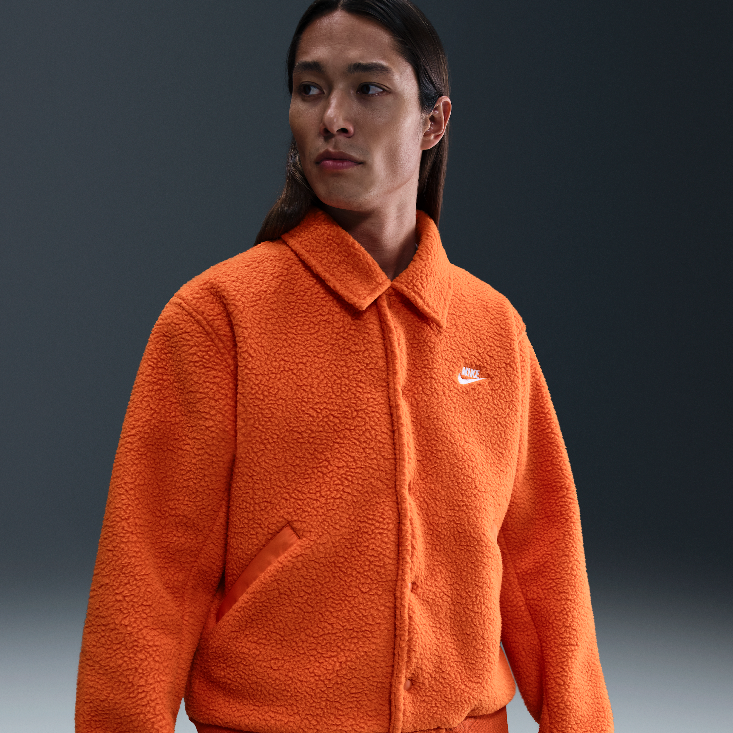 【ナイキ(NIKE)公式ストア】ナイキ スポーツウェア クラブ メンズ ハイパイル フリース コーチ ジャケット HV1430-893 オレンジ 【ナイキ(NIKE)公式ストア】ナイキ スポーツウェア クラブ メンズ ハイパイル フリース コーチ ジャケット HV1430-893 オレンジ