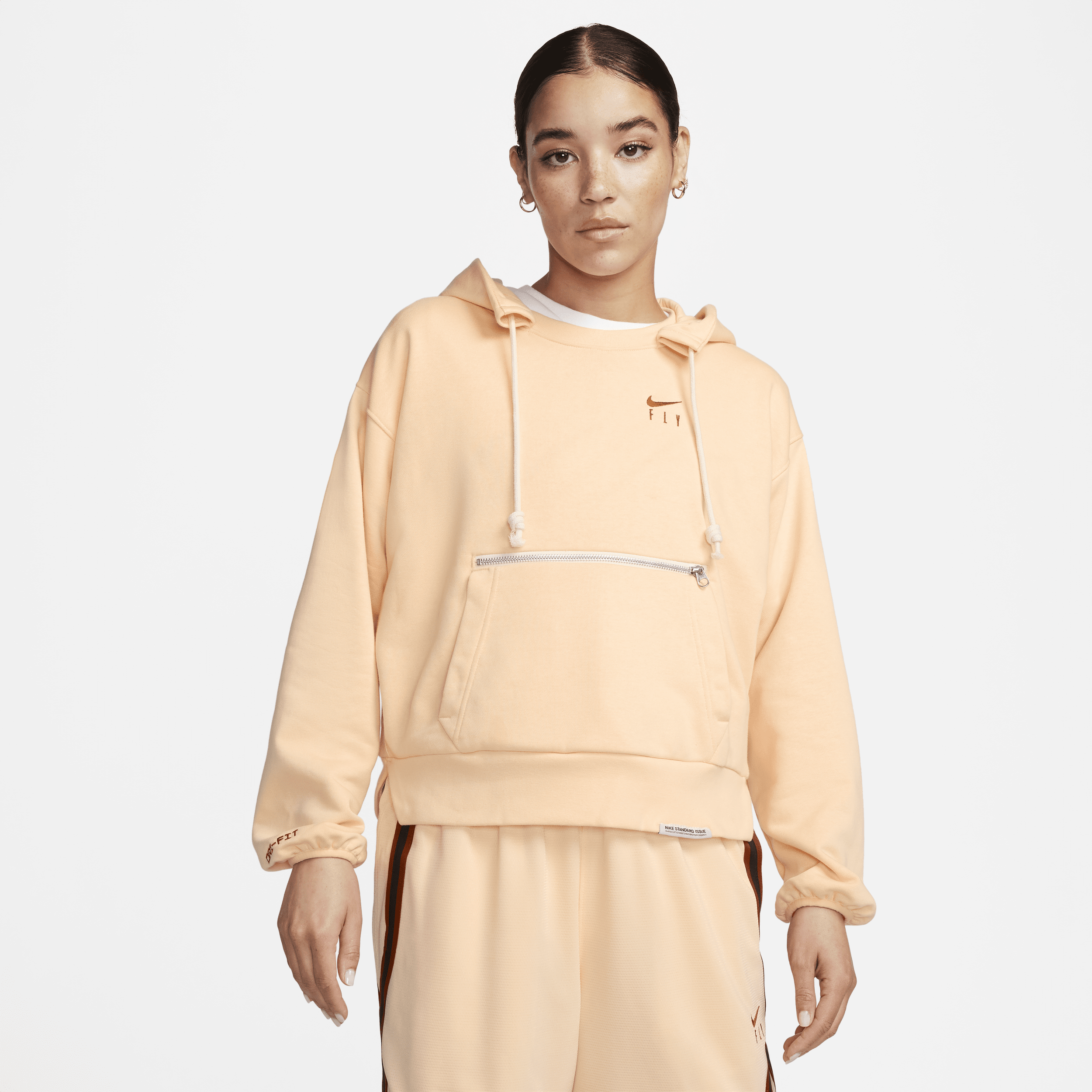 Nike Dri-FIT Swoosh Fly Standard Issue Sudadera con capucha de baloncesto - Mujer - Naranja