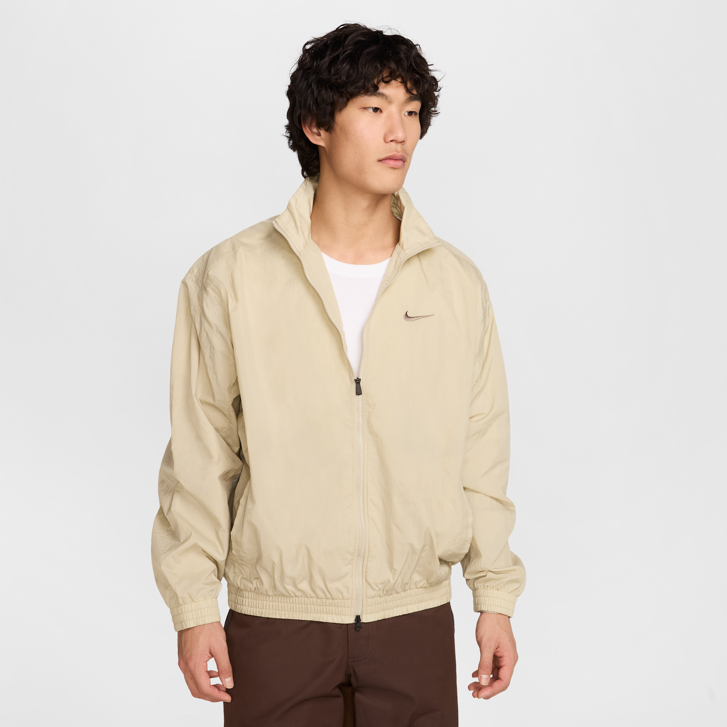 【ナイキ(NIKE)公式ストア】ナイキ クラブ メンズ オーバーサイズド ウーブン トラックジャケット HV6918-251 ブラウン 【ナイキ(NIKE)公式ストア】ナイキ クラブ メンズ オーバーサイズド ウーブン トラックジャケット HV6918-251 ブラウン