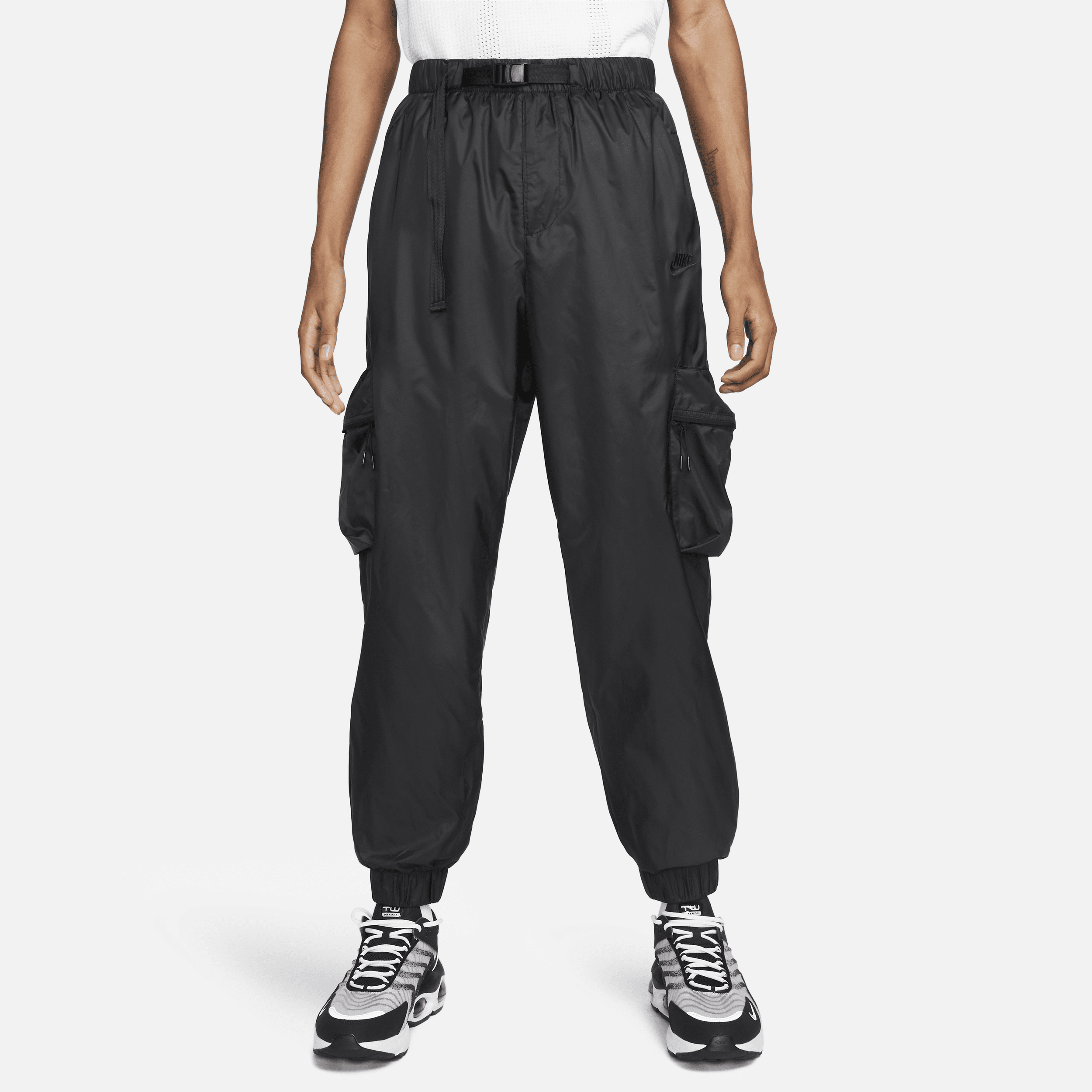 Pantaloni in tessuto con fodera Nike Tech – Uomo - Nero