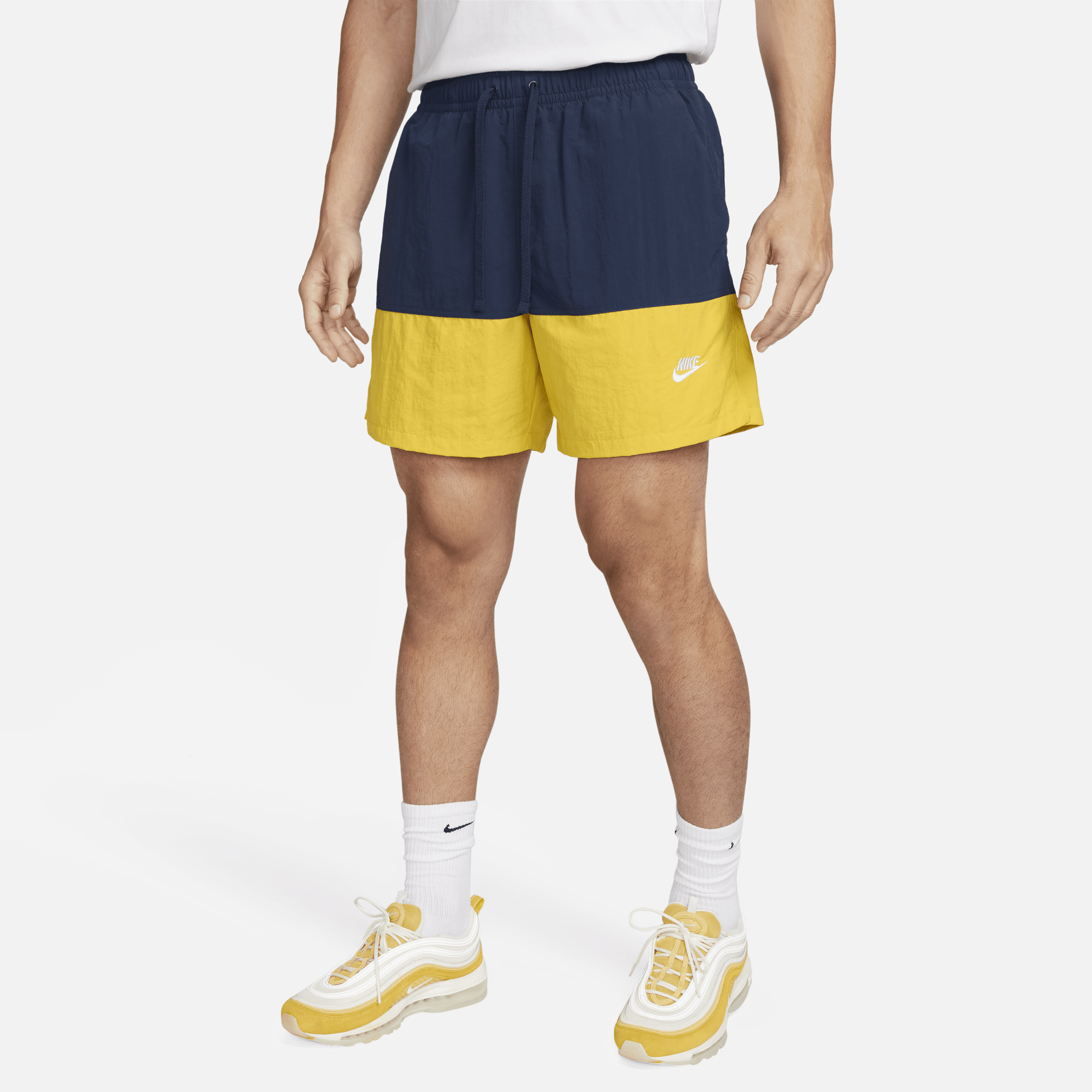Vævede Nike Club-shorts med farveblokdesign til mænd - blå