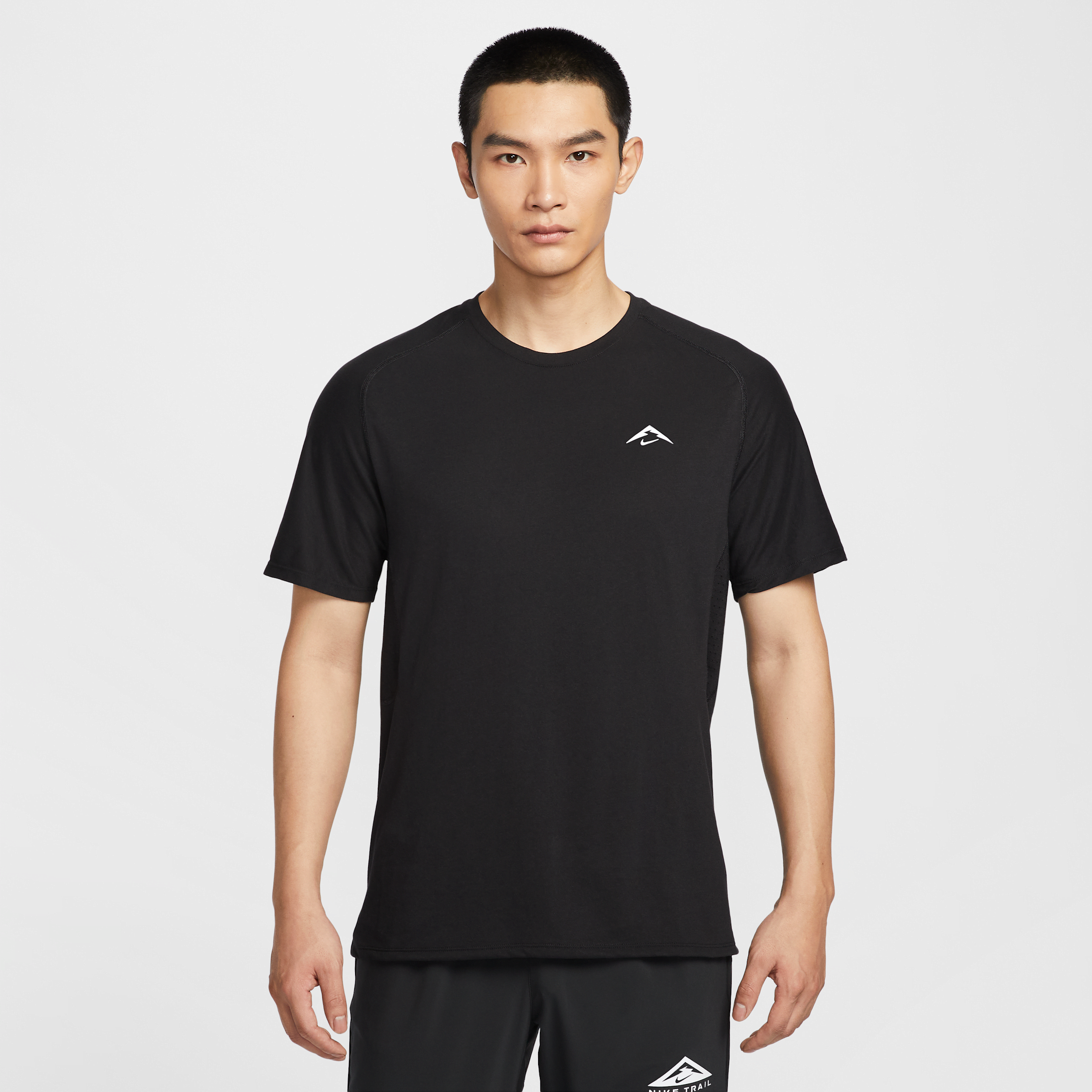 【ナイキ(NIKE)公式ストア】ナイキ ソーラー チェイス メンズ Dri-FIT ADV ショートスリーブ ランニングトップ HJ3581-010 ブラック 【ナイキ(NIKE)公式ストア】ナイキ ソーラー チェイス メンズ Dri-FIT ADV ショートスリーブ ランニングトップ HJ3581-010 ブラック