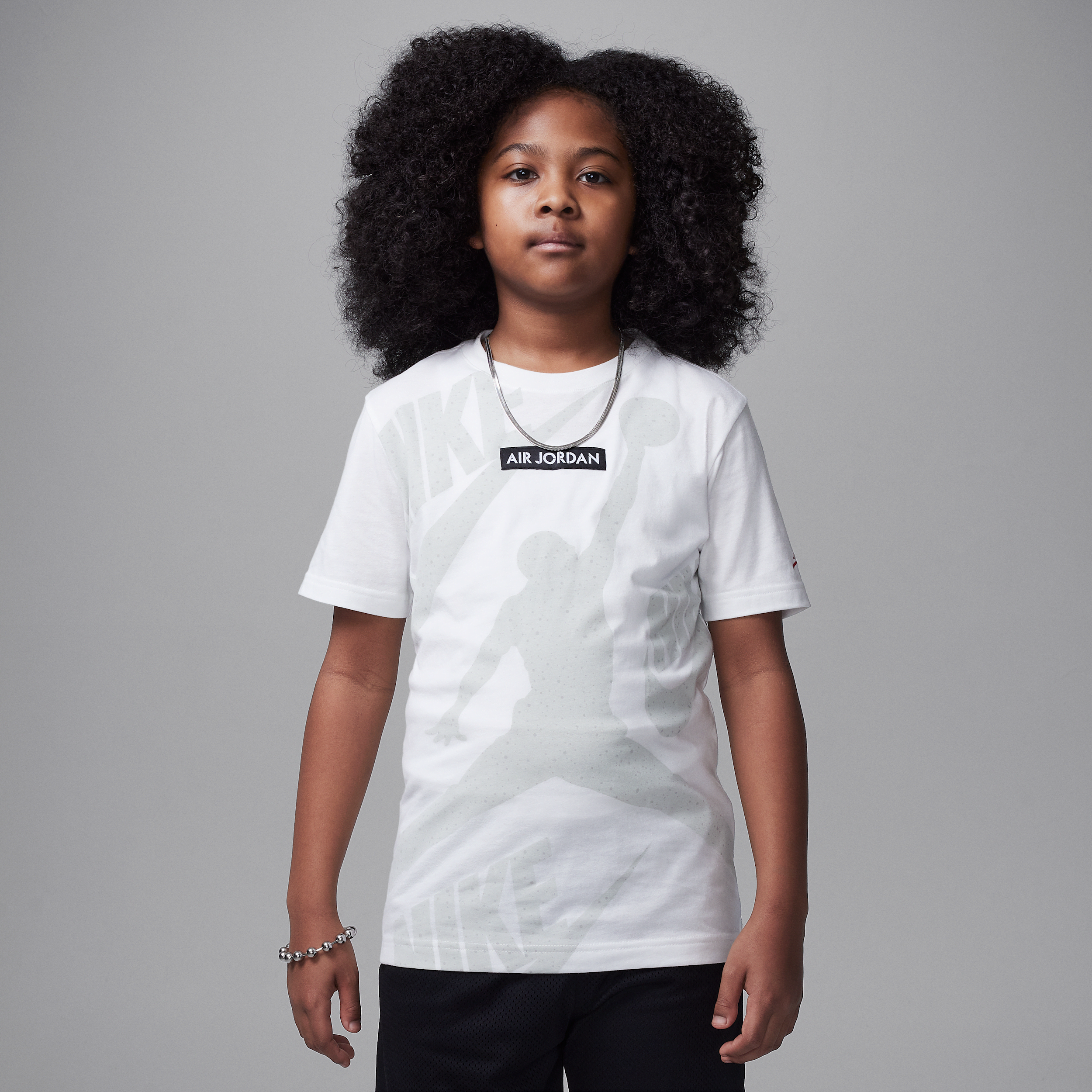 【ナイキ(NIKE)公式ストア】ジョーダン ジュニア エア ジョーダン 4 レトロ エンジニアード Tシャツ II3164-121 ホワイト 【ナイキ(NIKE)公式ストア】ジョーダン ジュニア エア ジョーダン 4 レトロ エンジニアード Tシャツ II3164-121 ホワイト