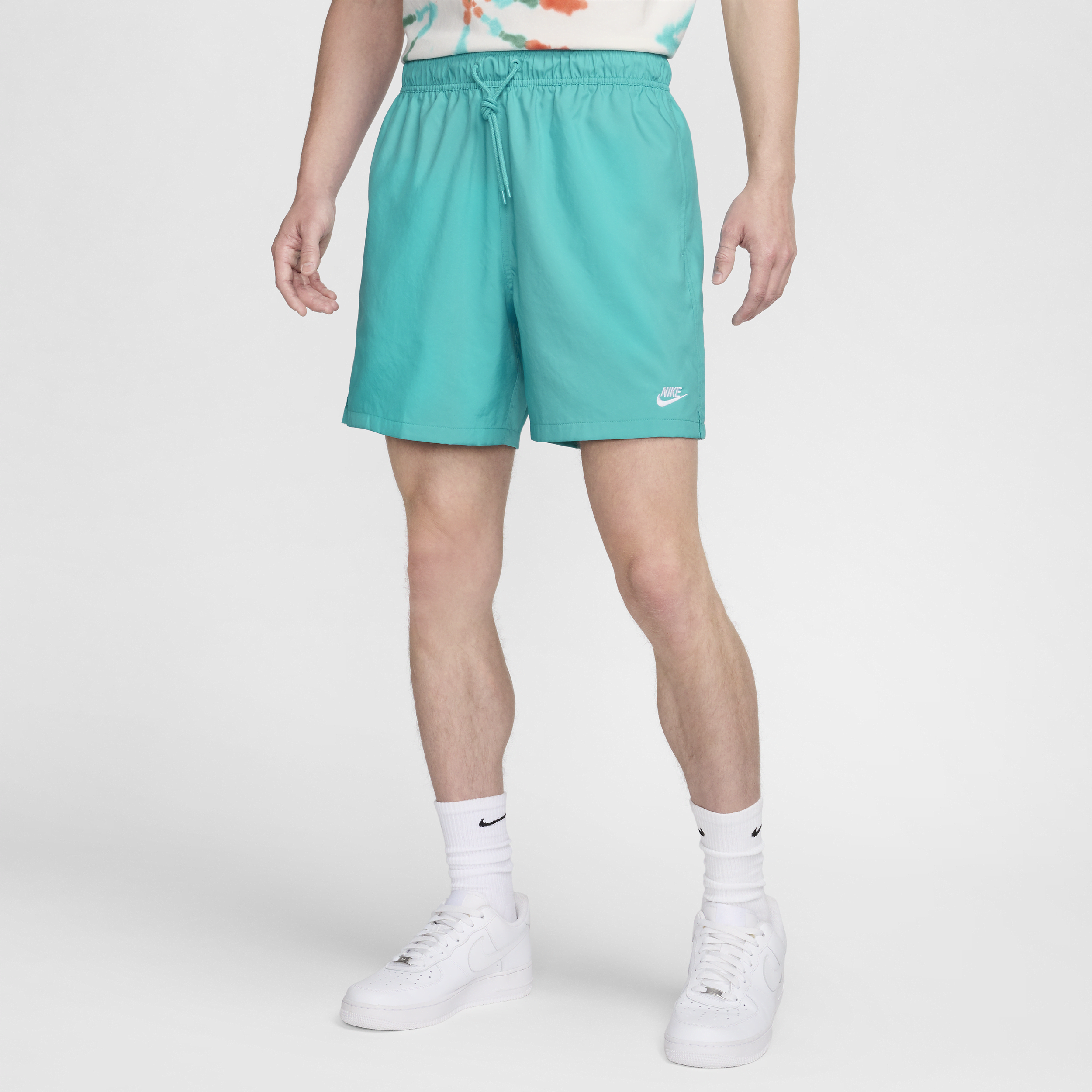 Shorts Flow in tessuto Nike Club – Uomo - Verde