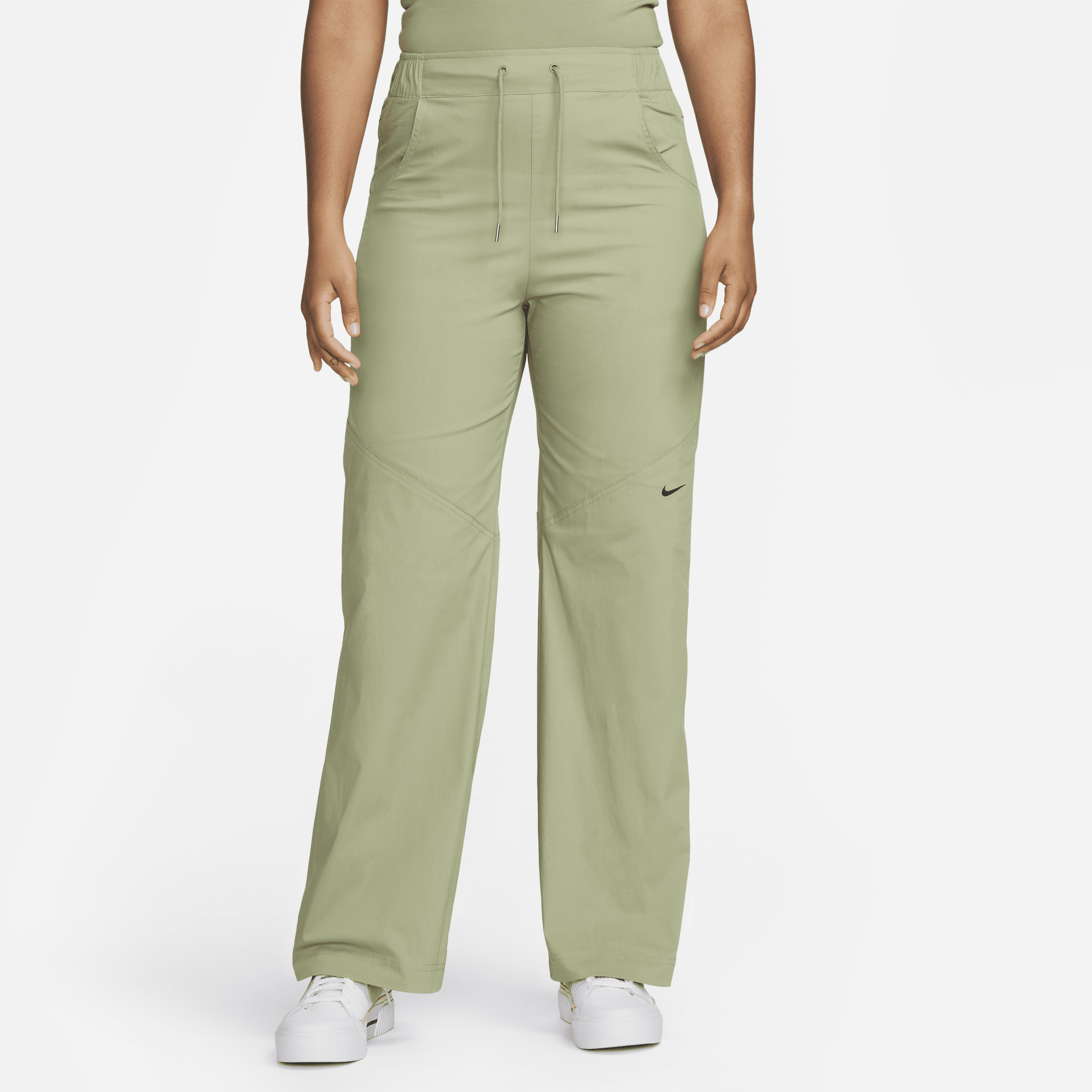 Vævede Nike Sportswear Essential-bukser med høj talje til kvinder - grøn